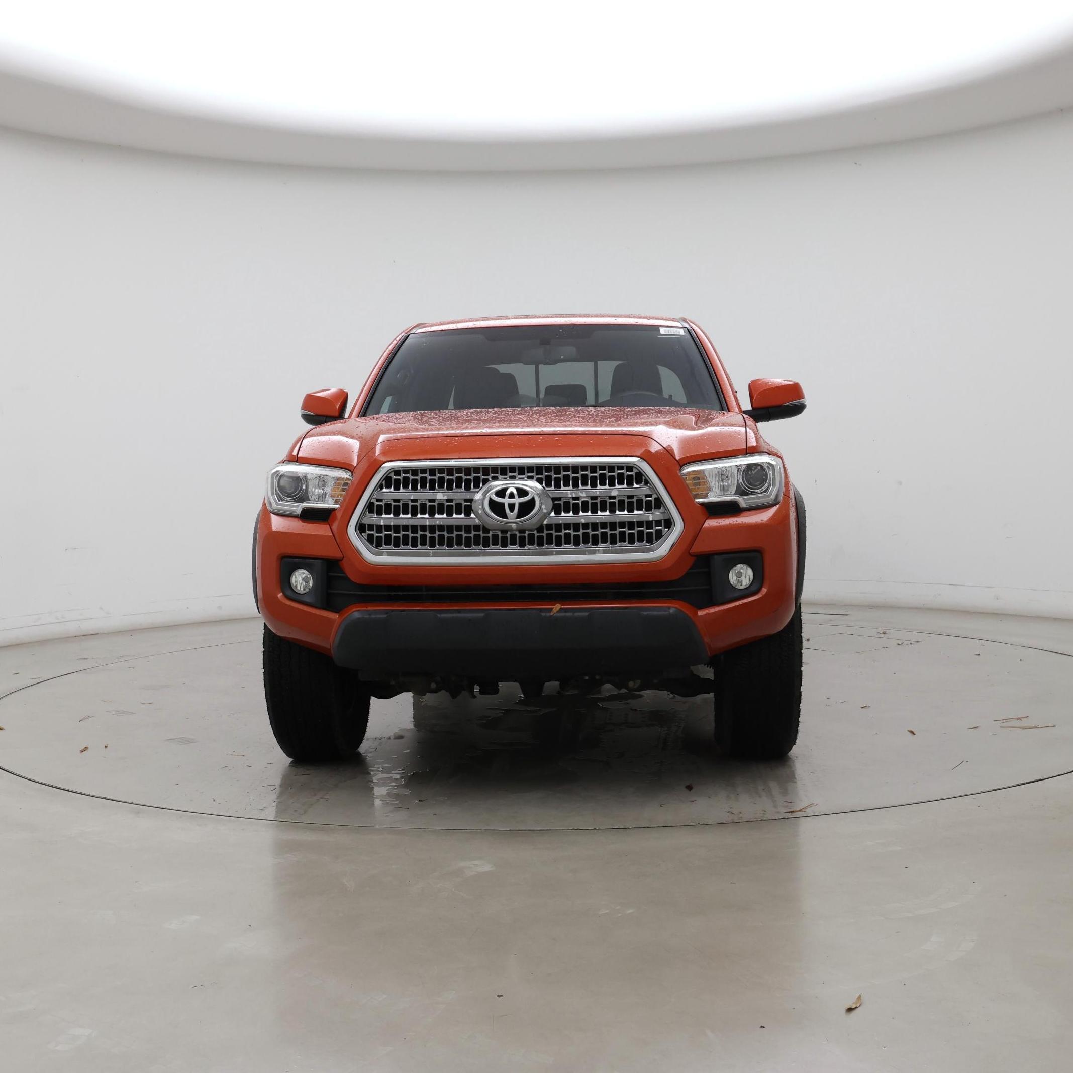 Thumbnail: 2017 Toyota Tacoma - 5