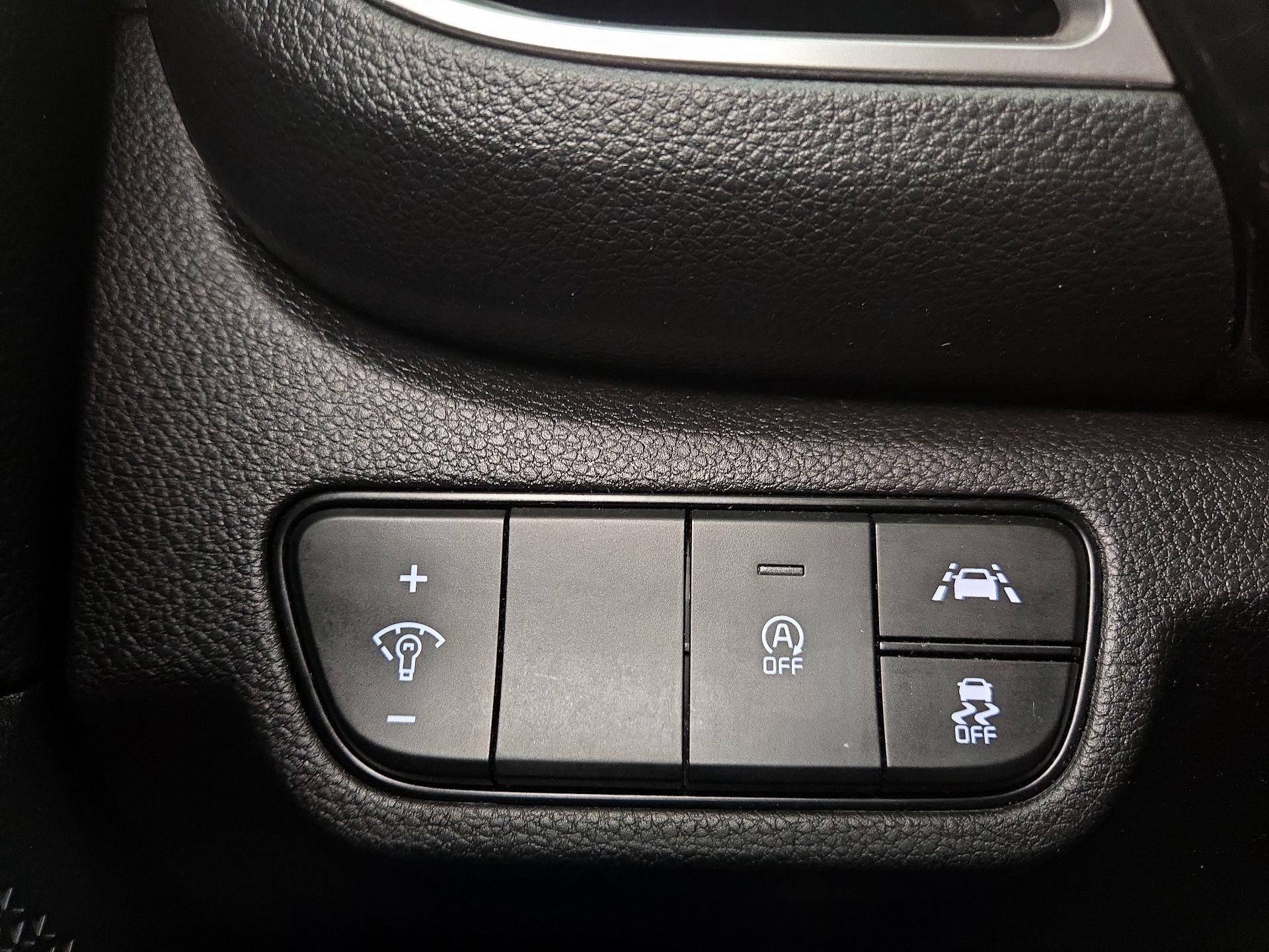 Thumbnail: 2023 Kia Seltos - 13