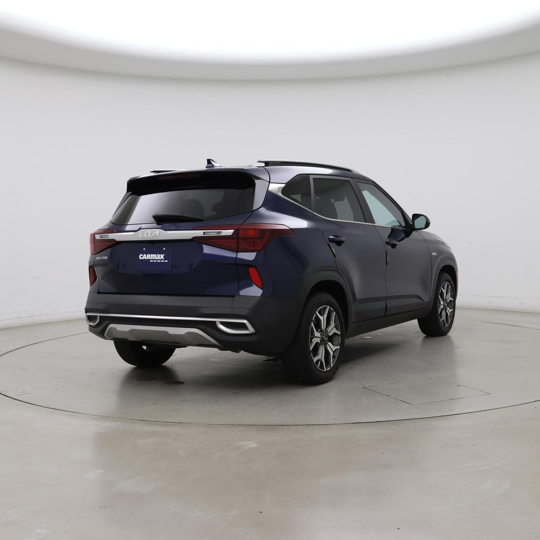 Thumbnail: 2023 Kia Seltos - 8
