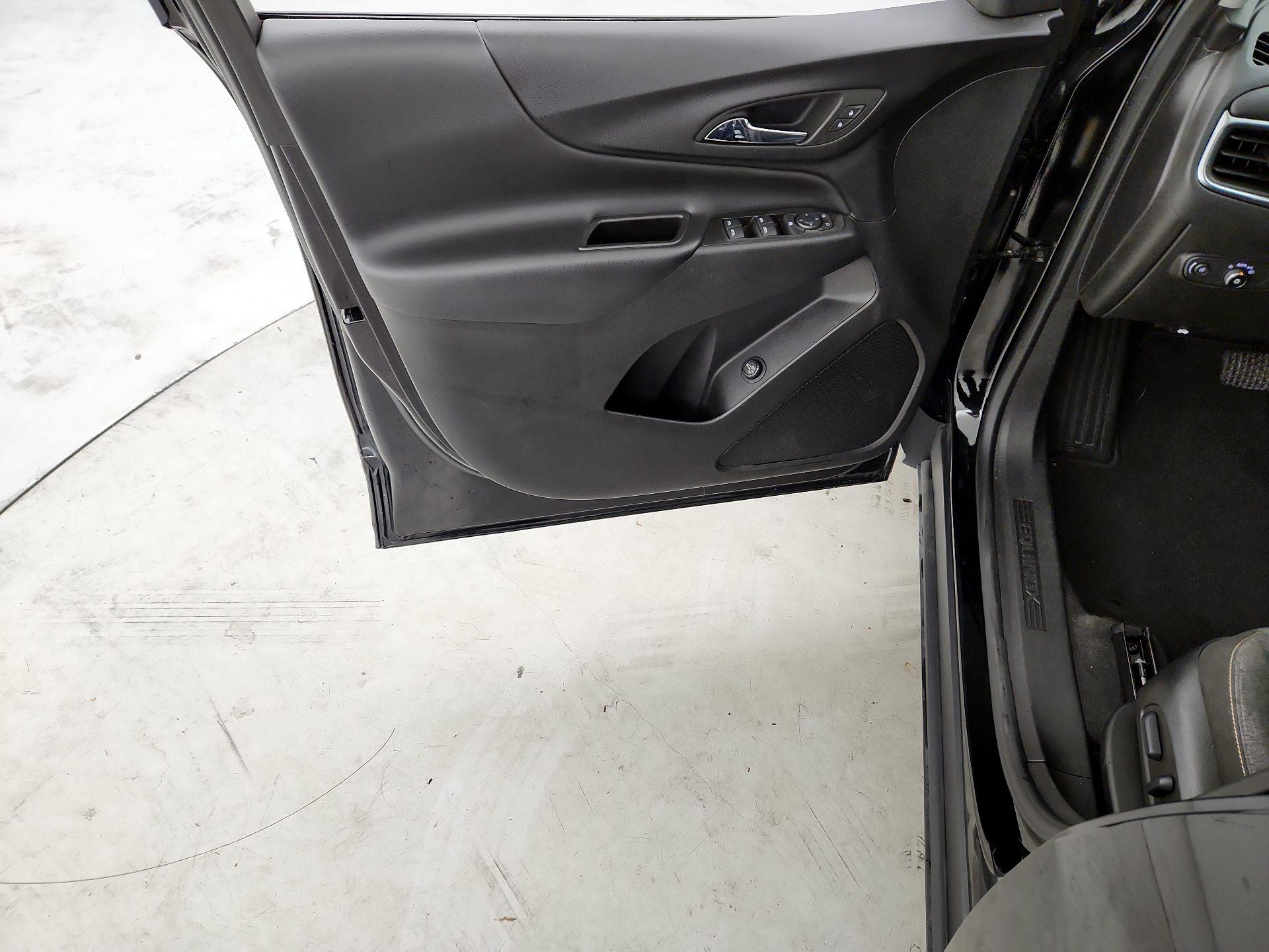 Thumbnail: 2022 Chevrolet Equinox - 12