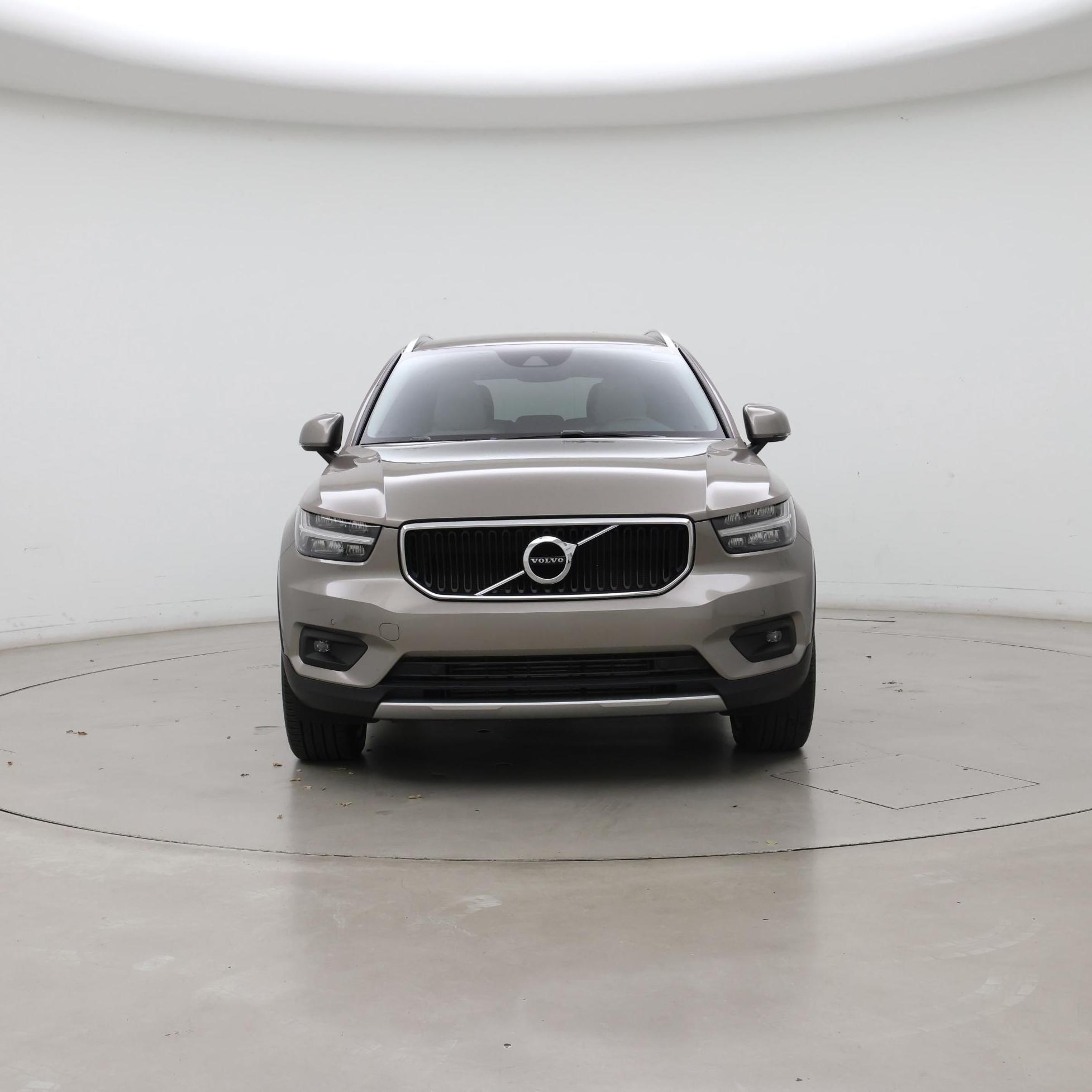 Thumbnail: 2022 Volvo XC40 - 5