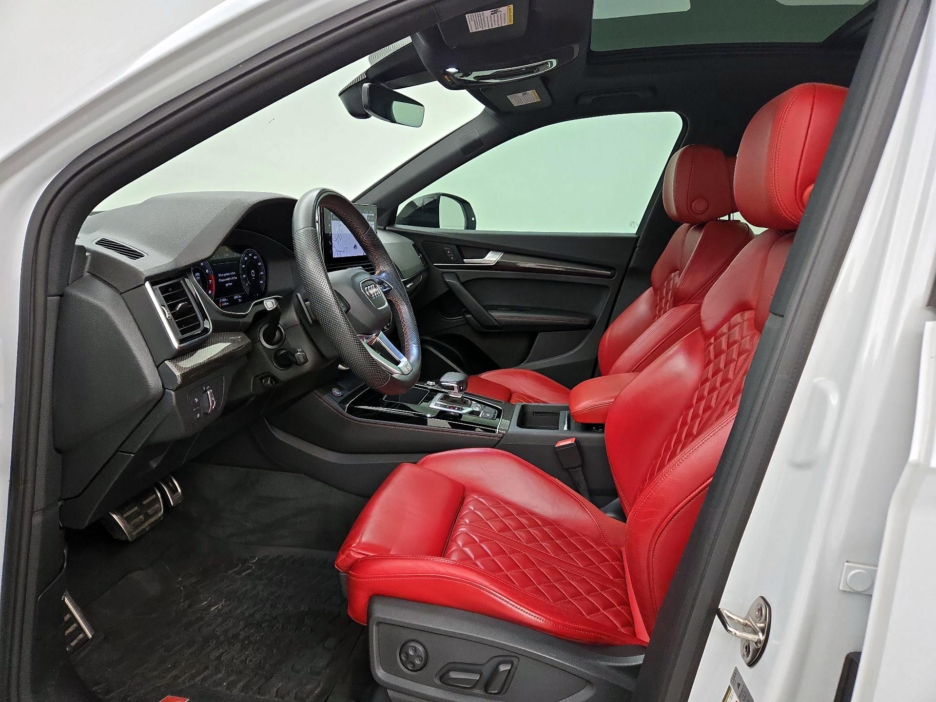 Thumbnail: 2021 Audi SQ5 - 11