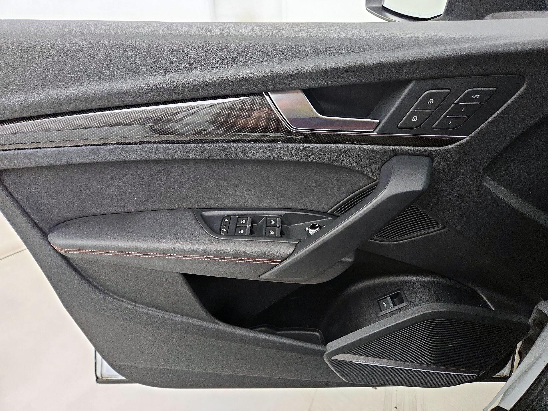 Thumbnail: 2021 Audi SQ5 - 12