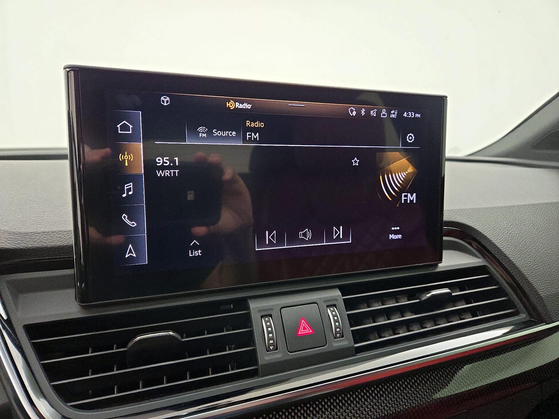 Thumbnail: 2021 Audi SQ5 - 16