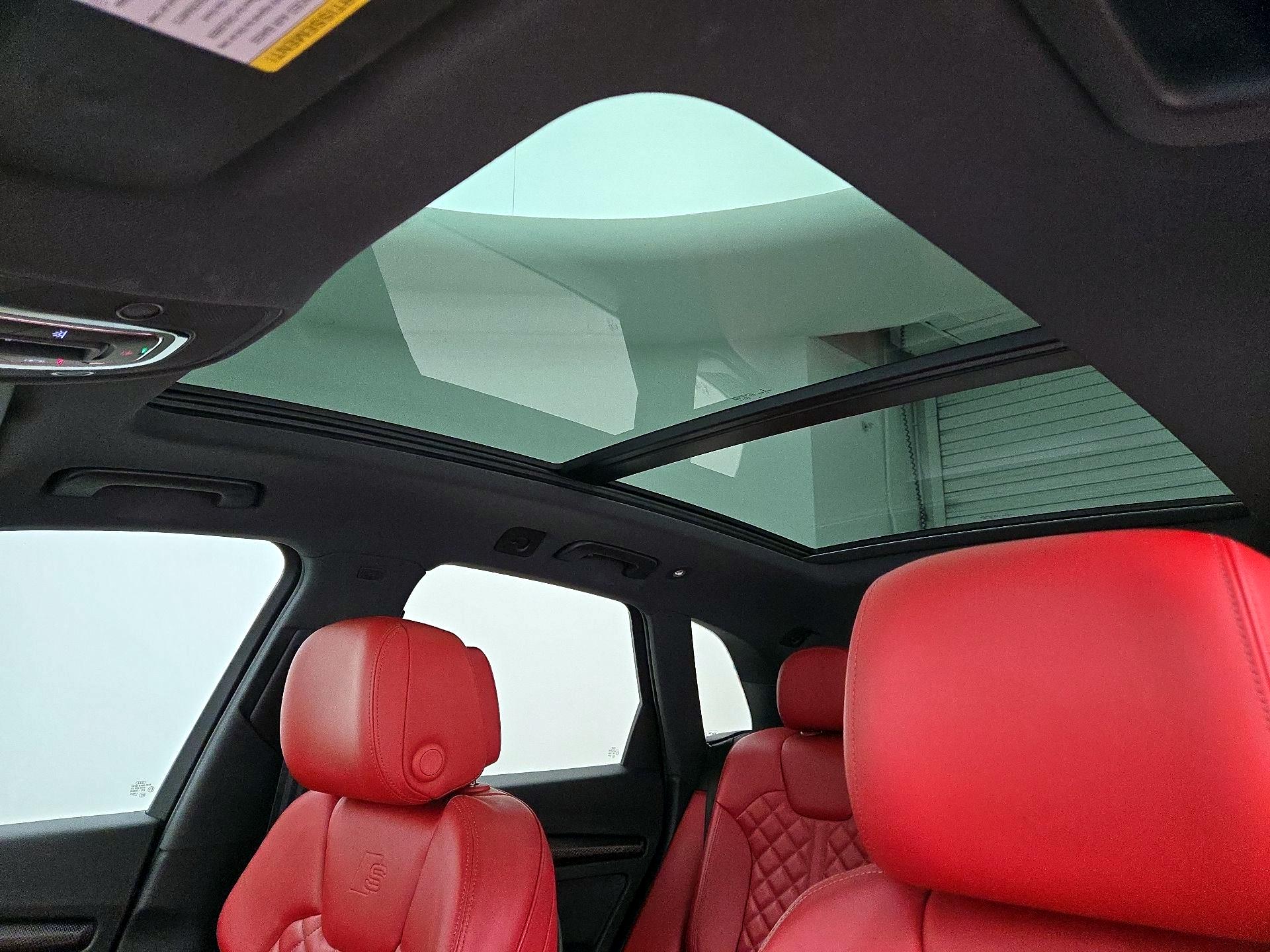 Thumbnail: 2021 Audi SQ5 - 20