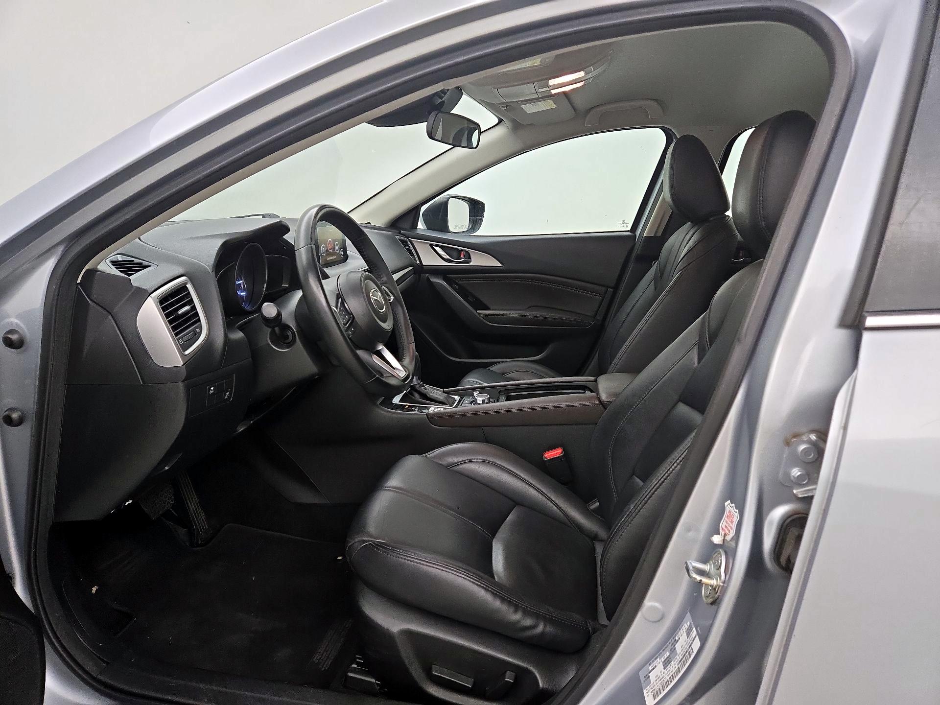 Thumbnail: 2018 Mazda Mazda3 - 11