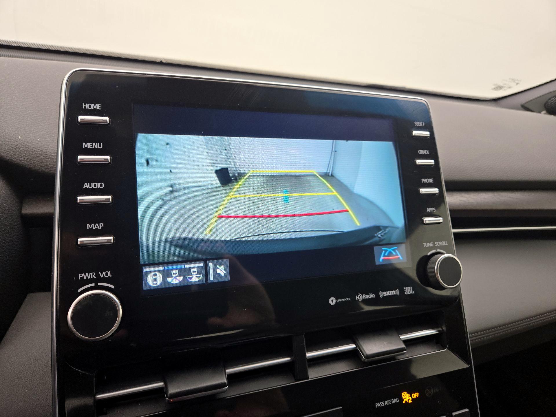 Thumbnail: 2021 Toyota Avalon - 15