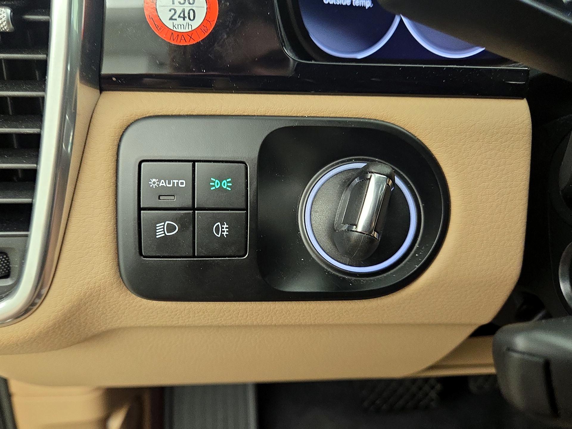 Thumbnail: 2023 Porsche Cayenne - 13