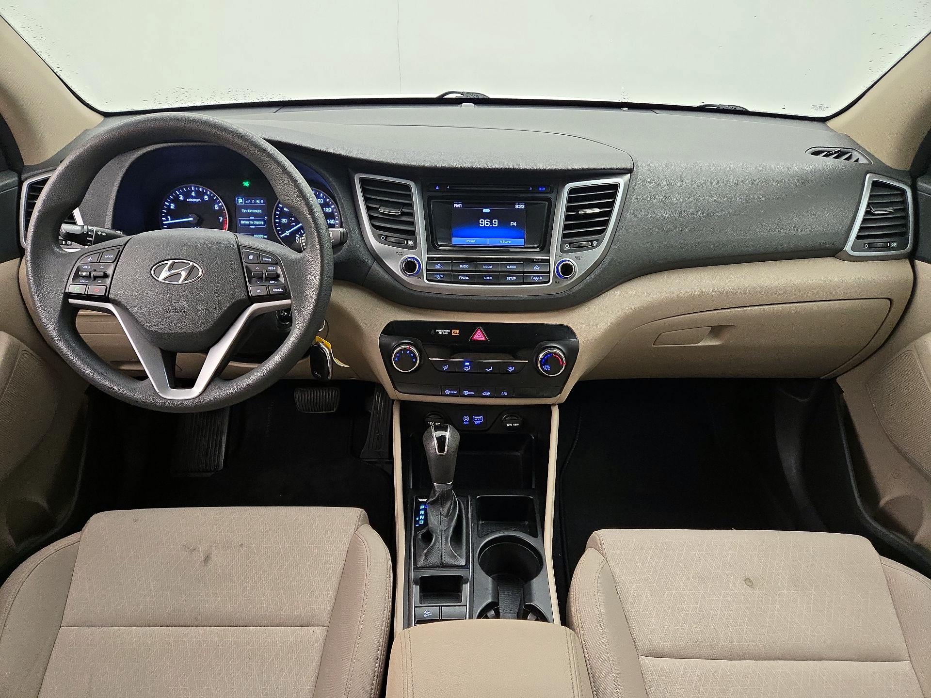 Thumbnail: 2017 Hyundai Tucson - 9