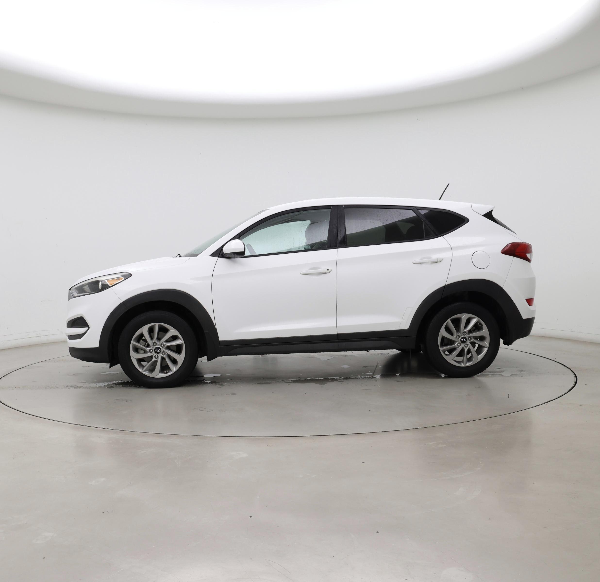 Thumbnail: 2017 Hyundai Tucson - 3