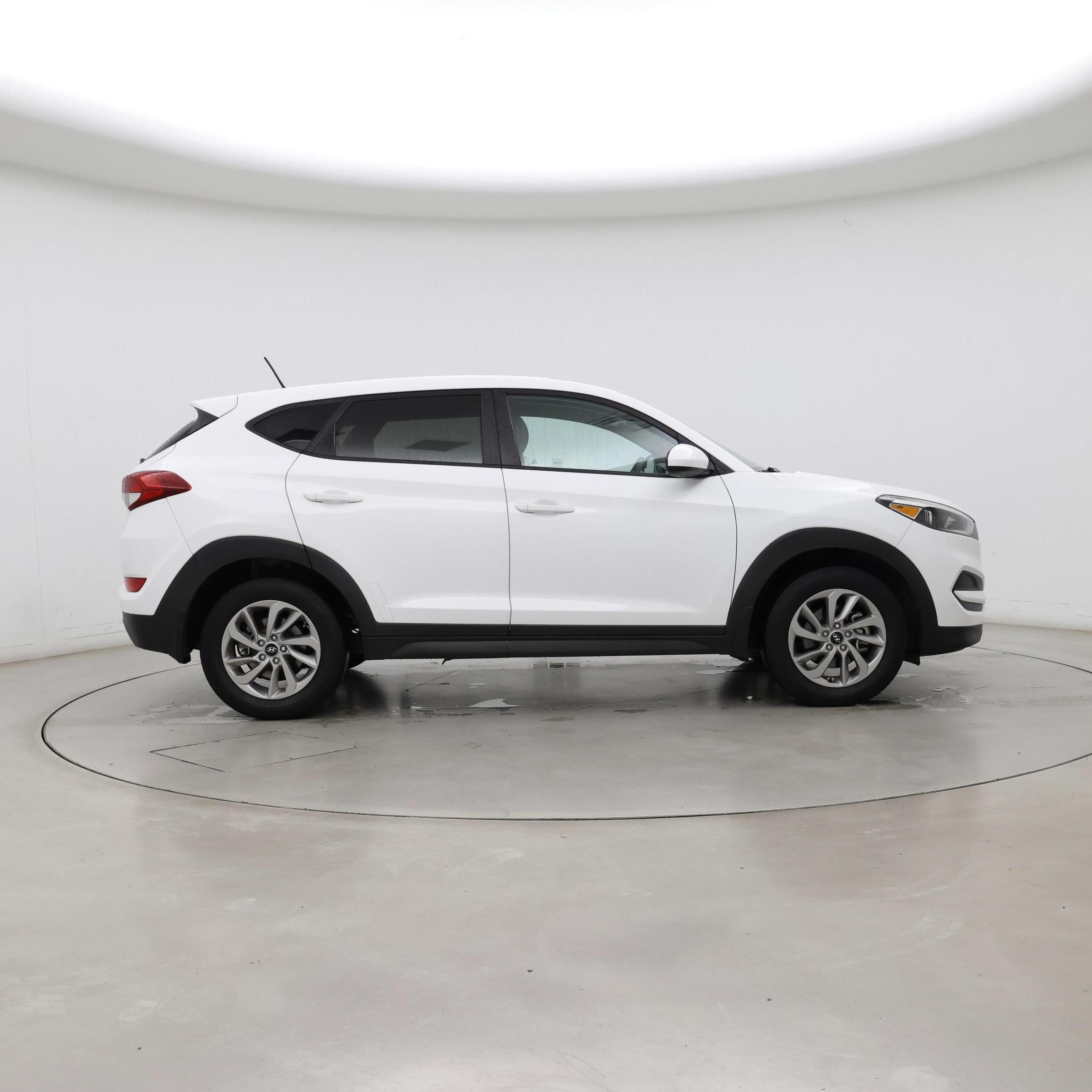 Thumbnail: 2017 Hyundai Tucson - 7