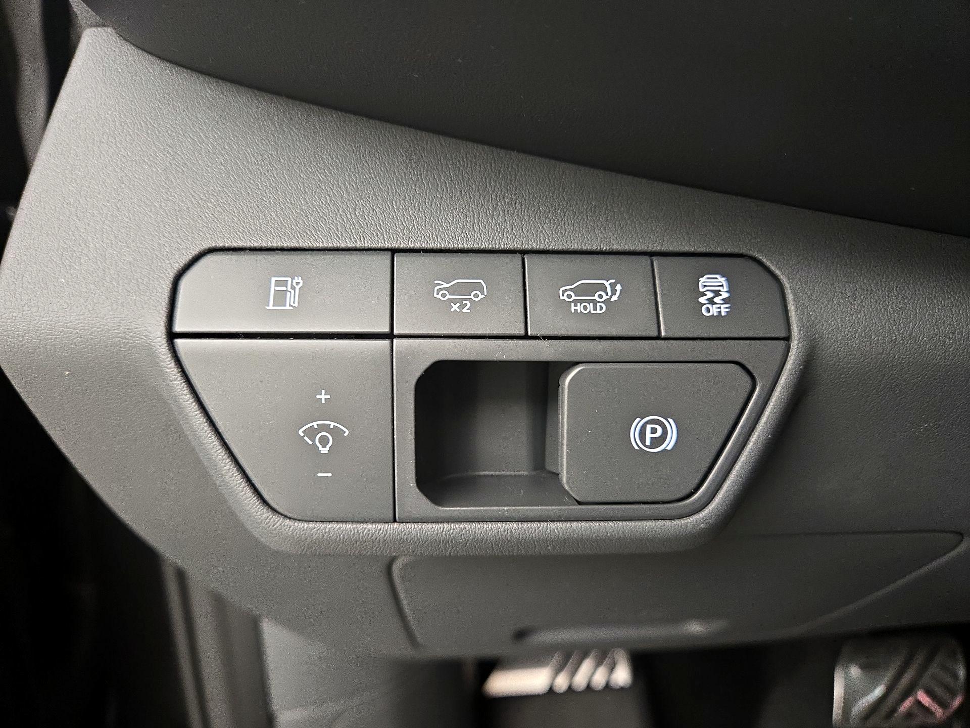 Thumbnail: 2024 Kia EV9 - 13