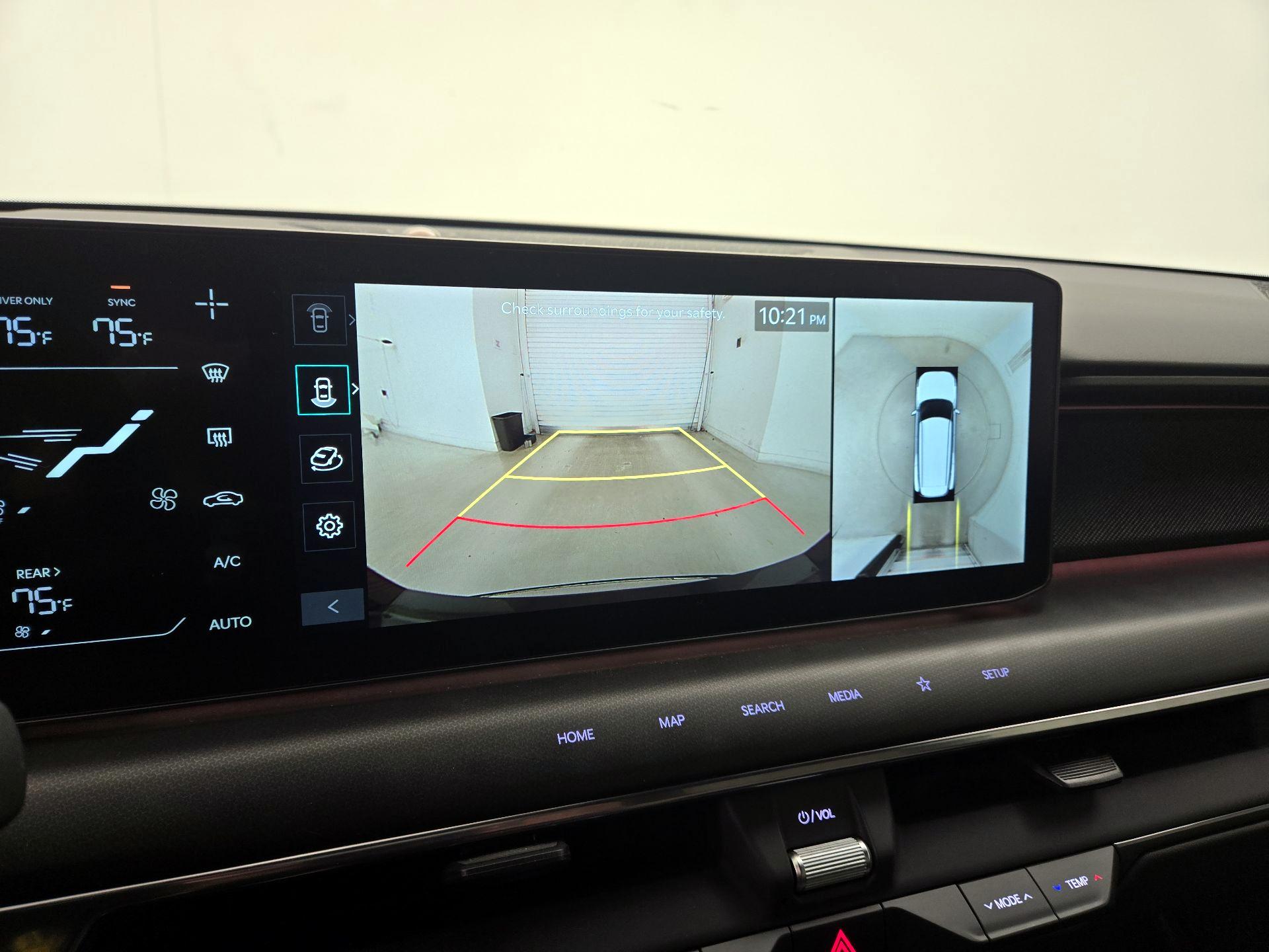 Thumbnail: 2024 Kia EV9 - 15