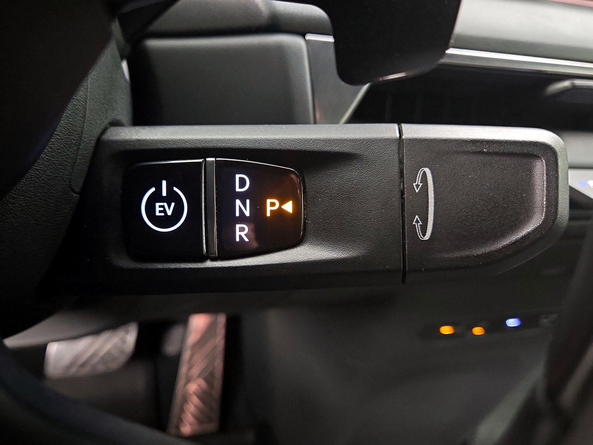 Thumbnail: 2024 Kia EV9 - 18