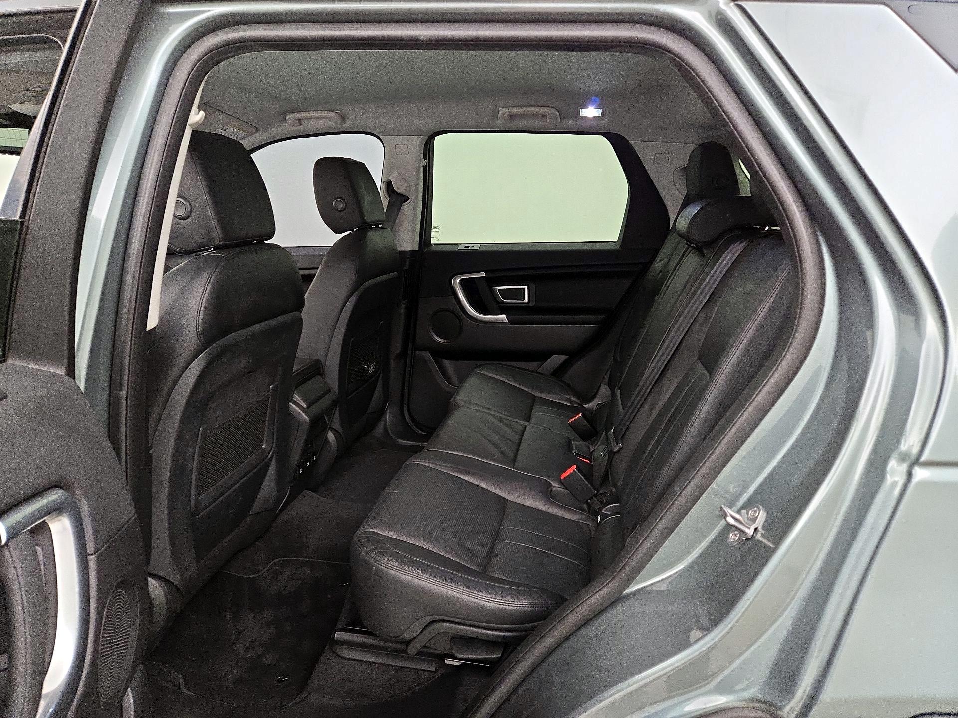 Thumbnail: 2019 Land Rover Discovery Sport - 20