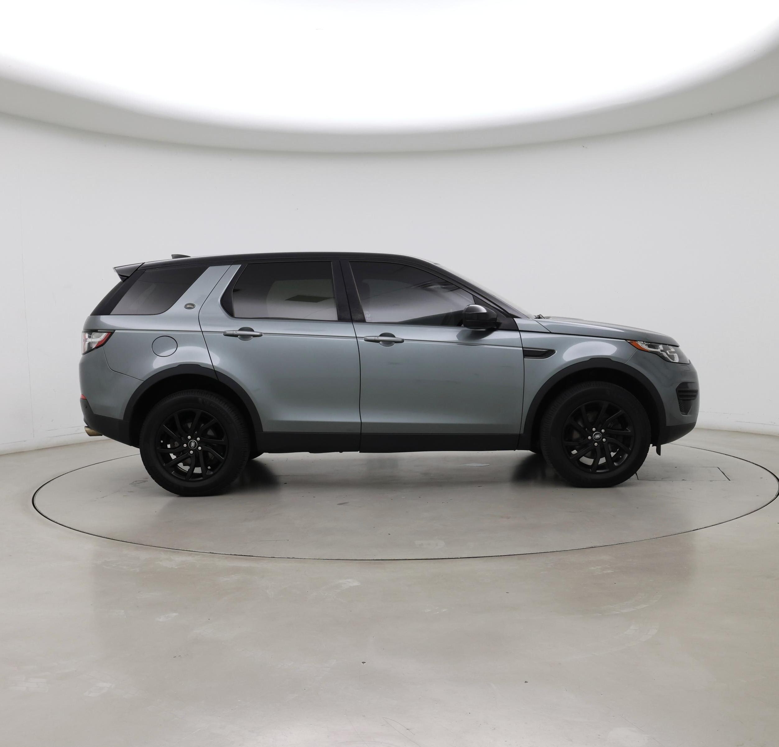 Thumbnail: 2019 Land Rover Discovery Sport - 7