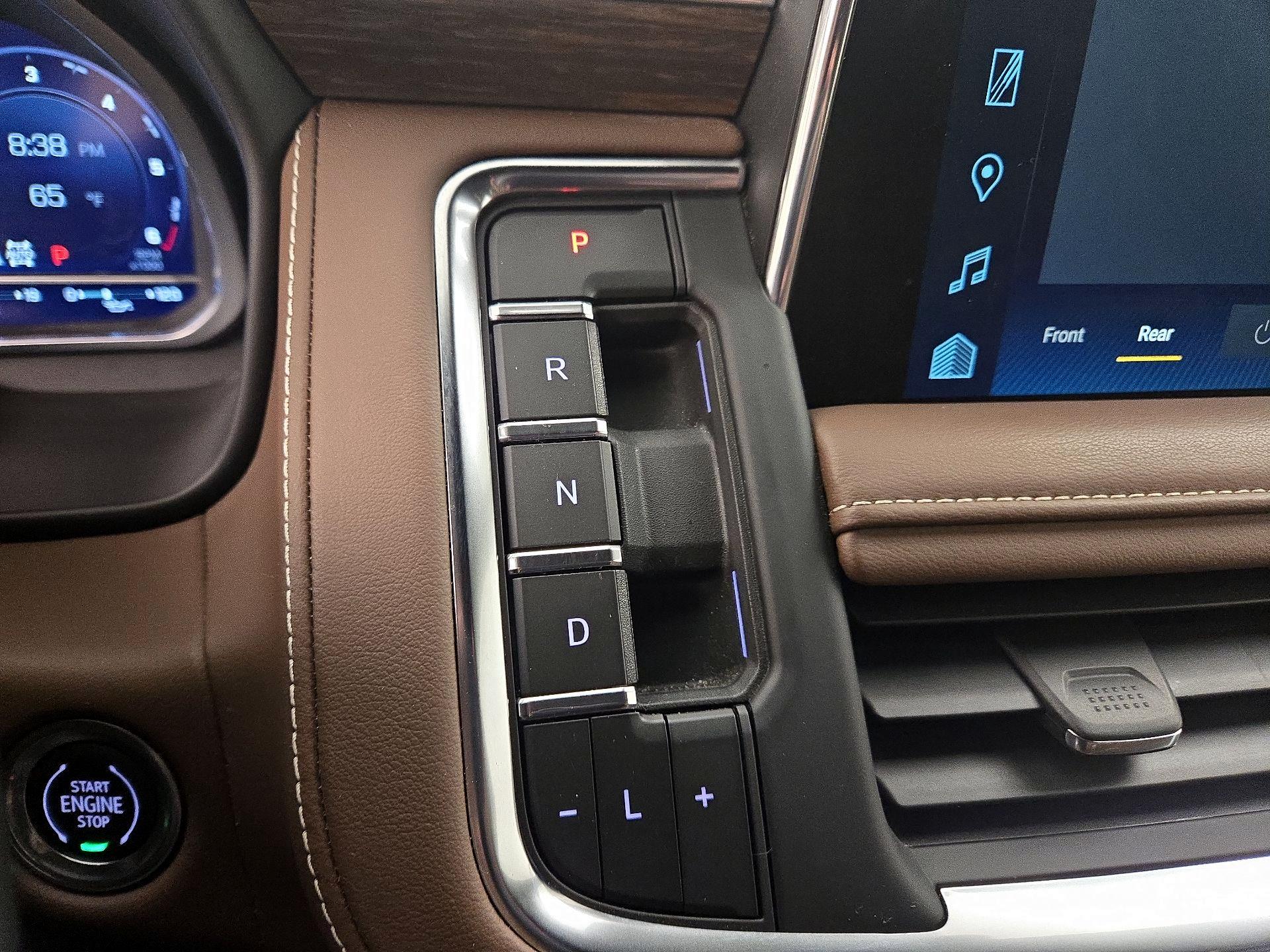 Thumbnail: 2023 Chevrolet Tahoe - 17