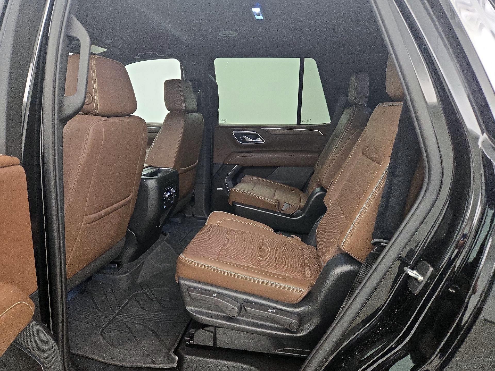 Thumbnail: 2023 Chevrolet Tahoe - 19