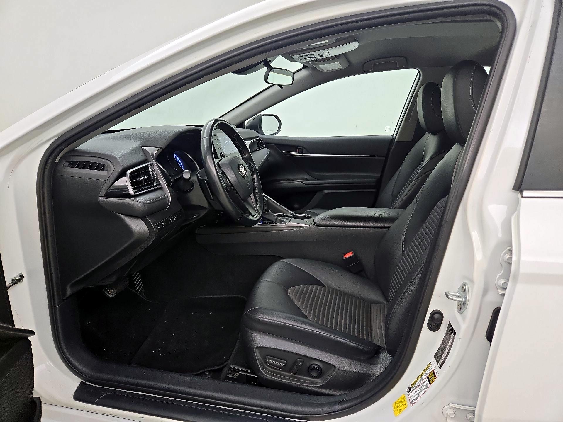 Thumbnail: 2021 Toyota Camry - 11