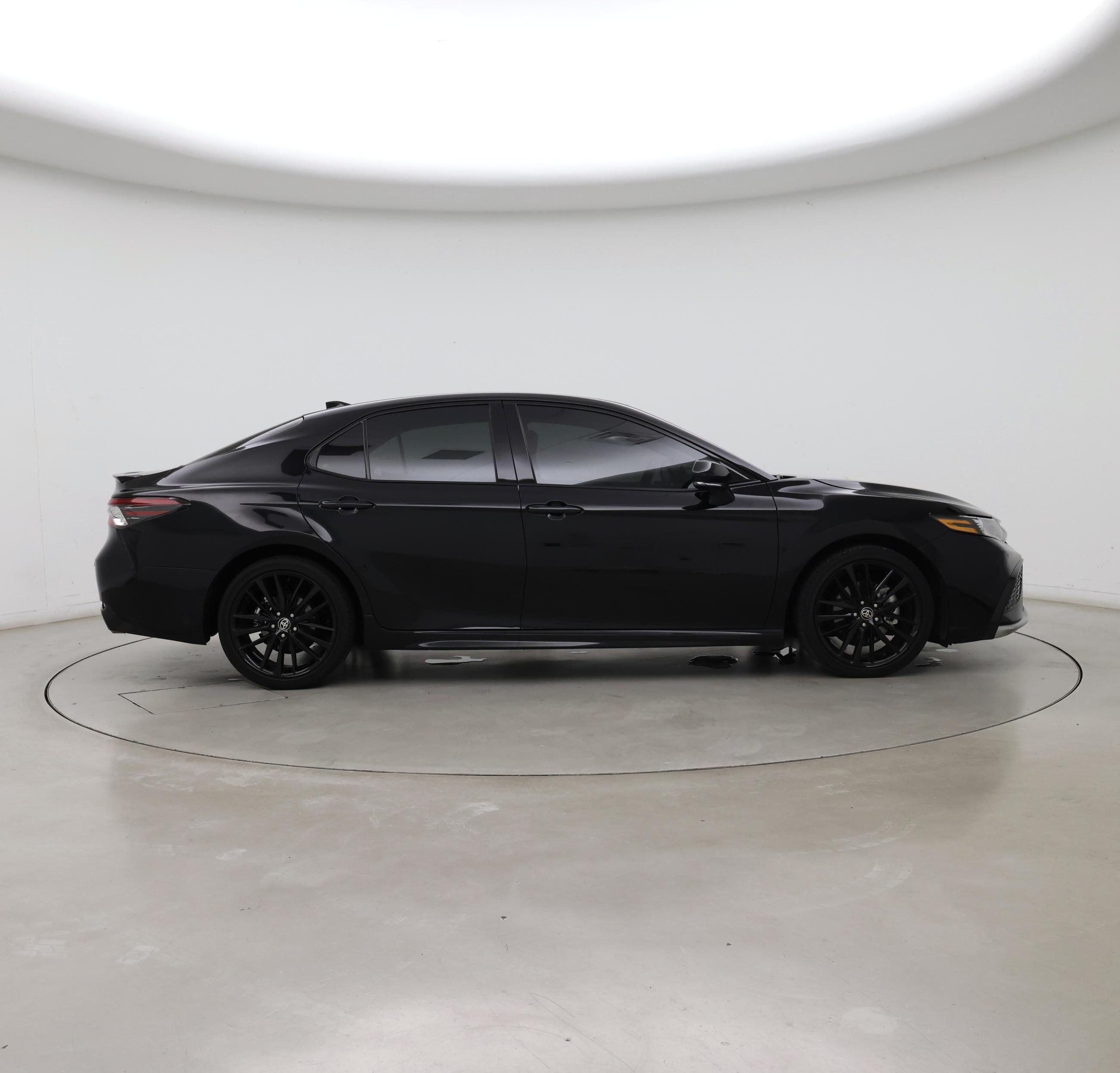 Thumbnail: 2023 Toyota Camry - 7