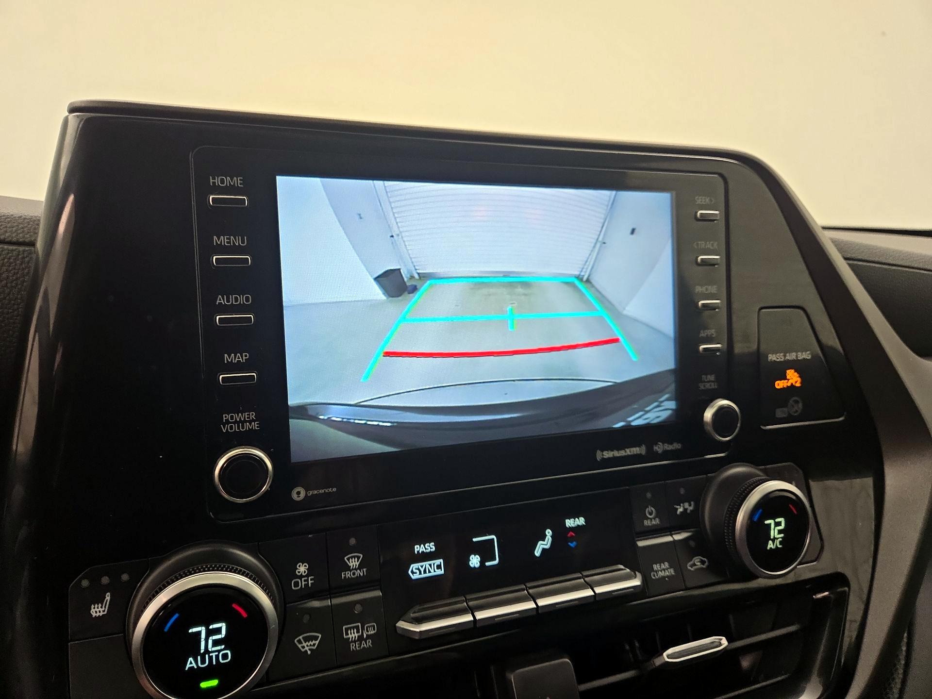 Thumbnail: 2020 Toyota Highlander - 14