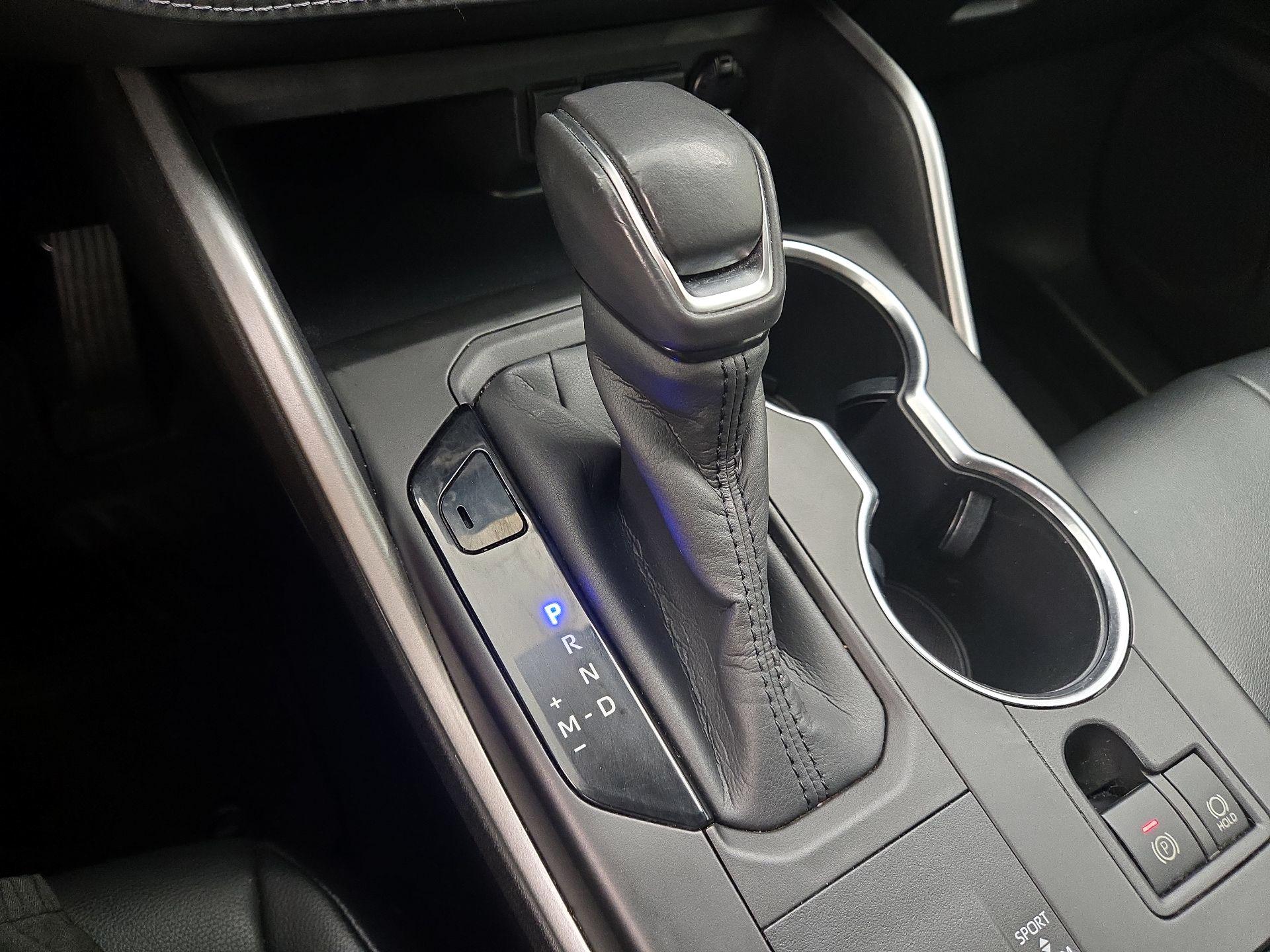 Thumbnail: 2020 Toyota Highlander - 17