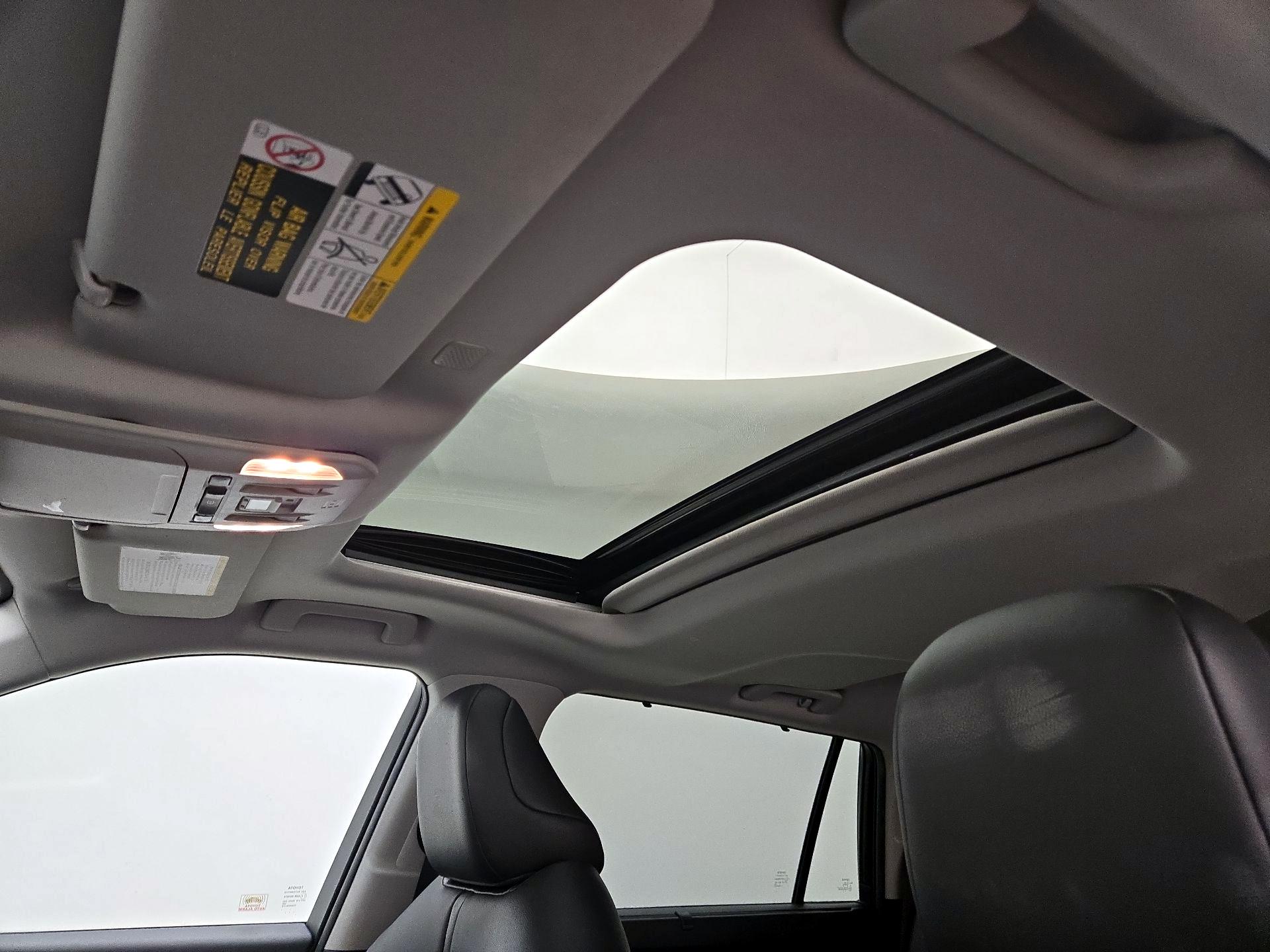 Thumbnail: 2020 Toyota Highlander - 19