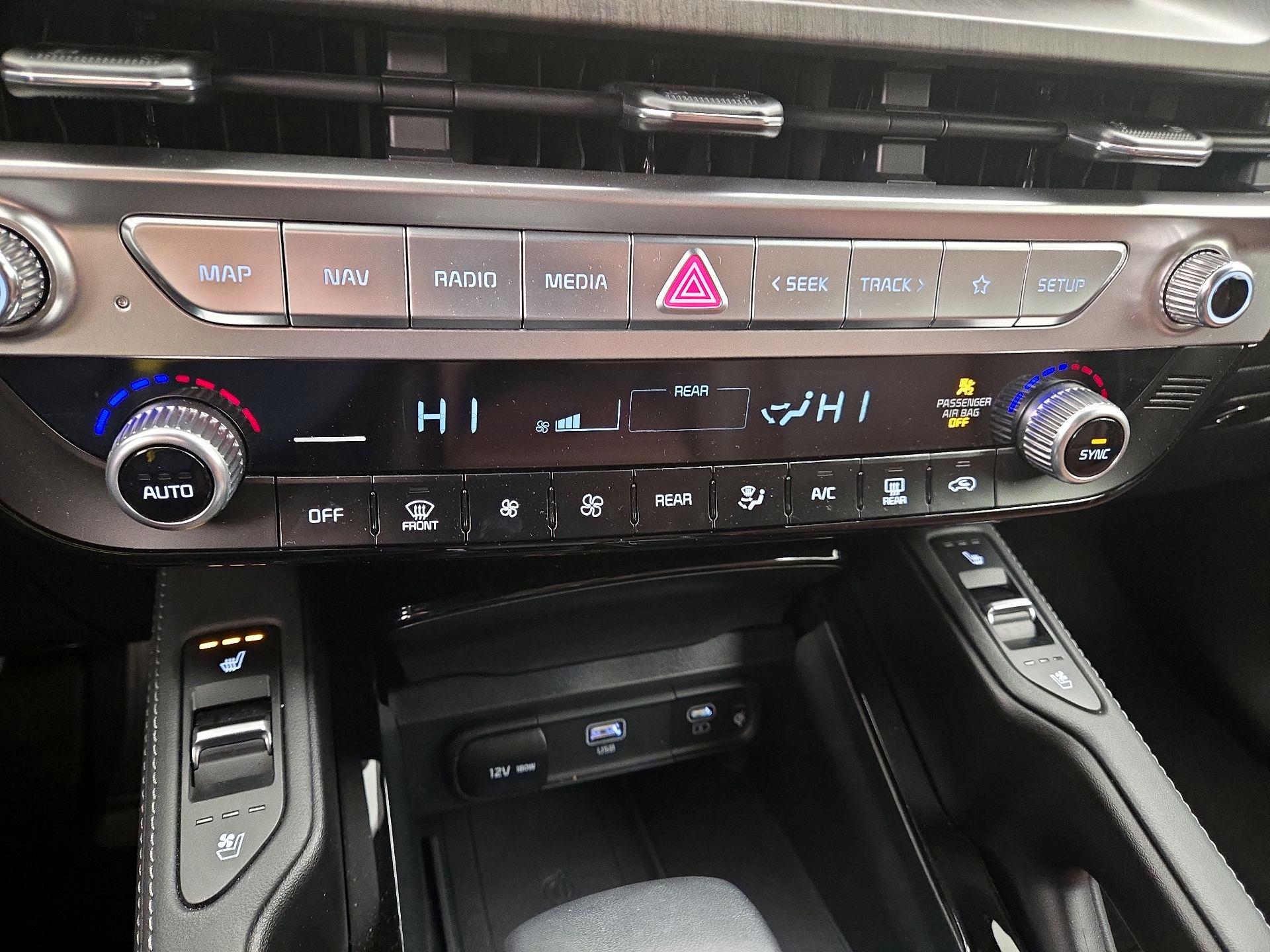 Thumbnail: 2024 Kia Telluride - 17