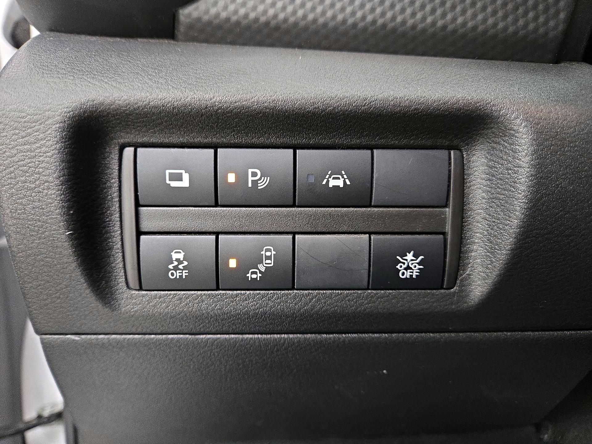 Thumbnail: 2022 Nissan Kicks - 13