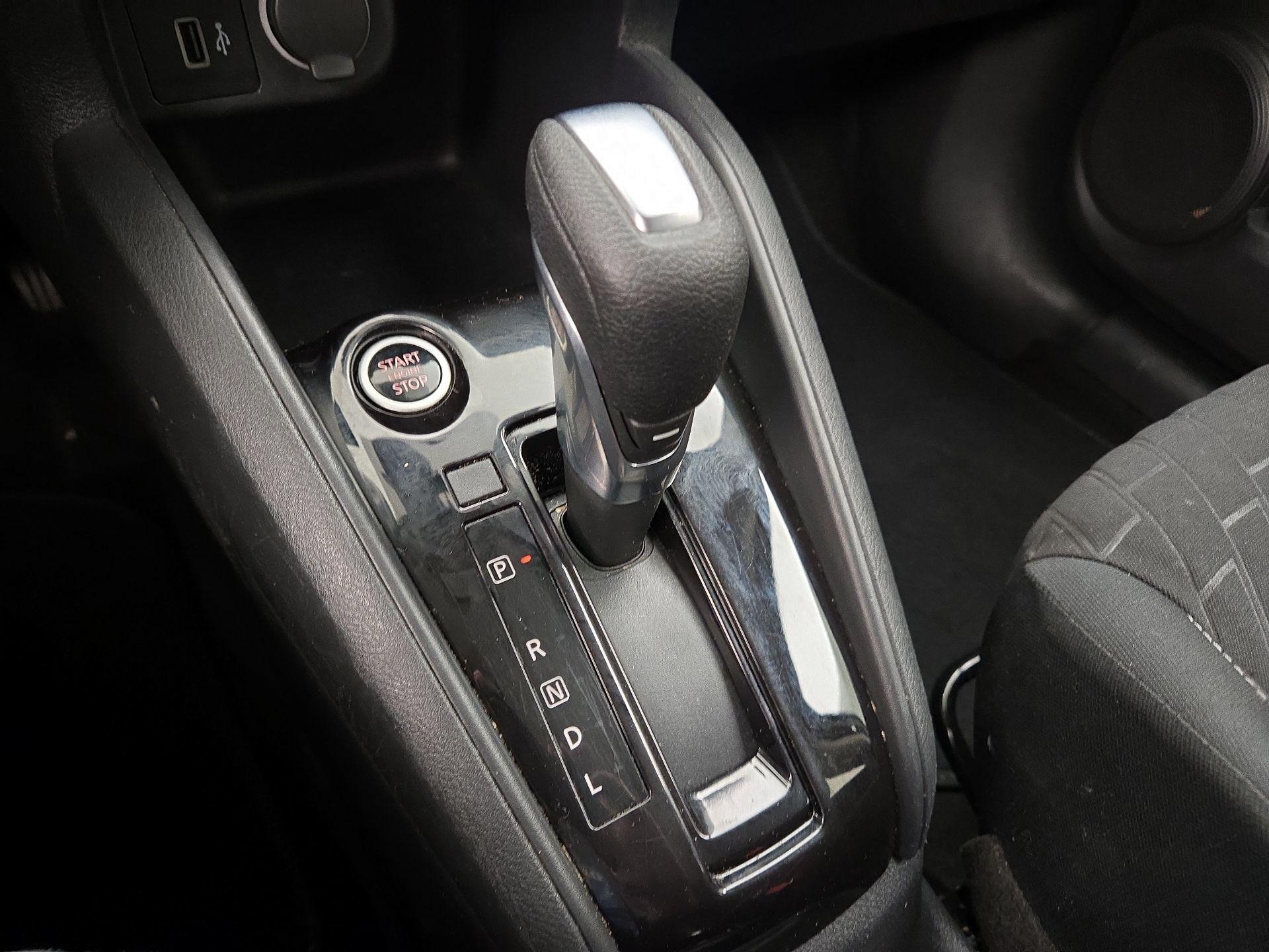 Thumbnail: 2022 Nissan Kicks - 17