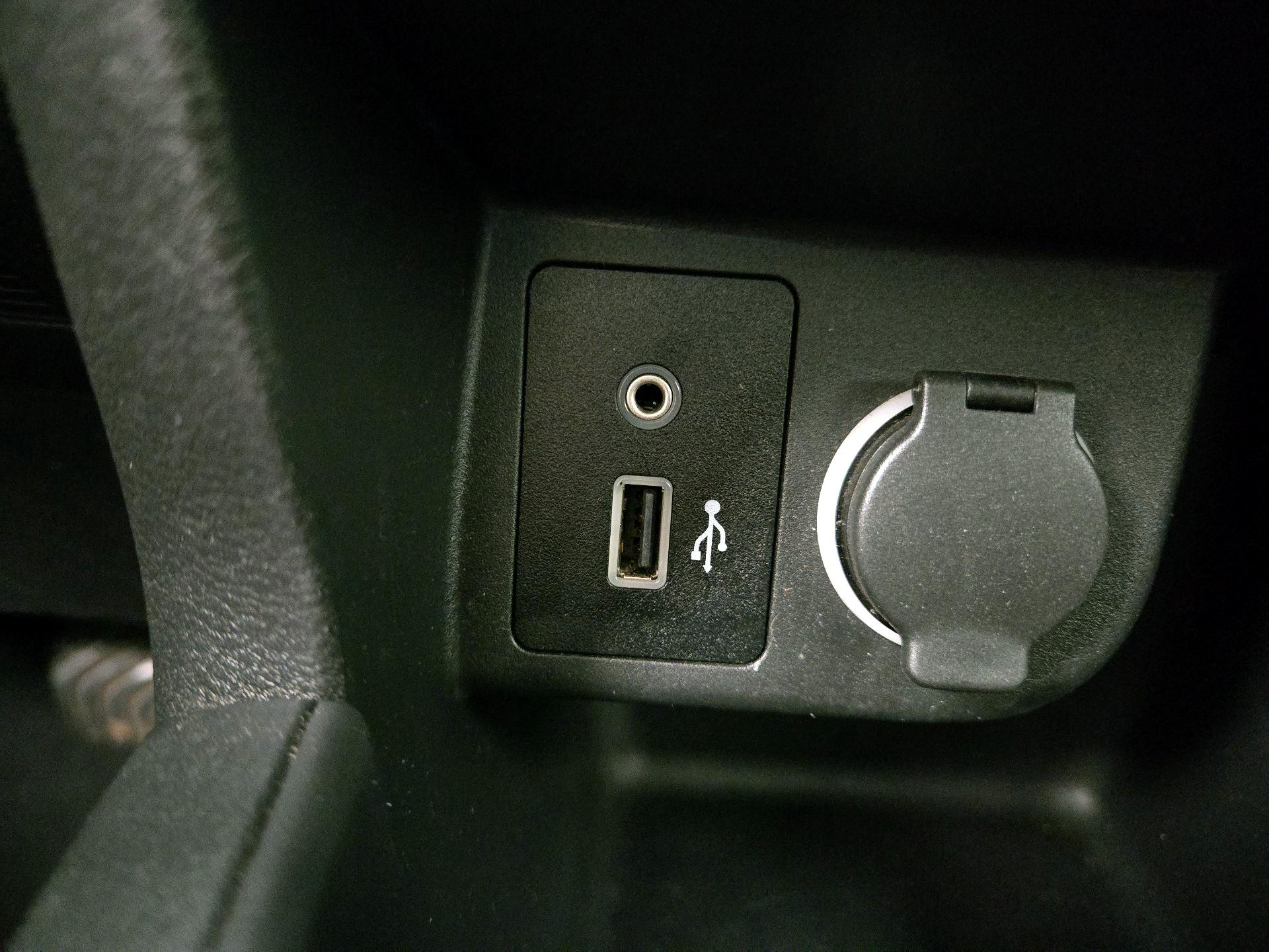 Thumbnail: 2022 Nissan Kicks - 18