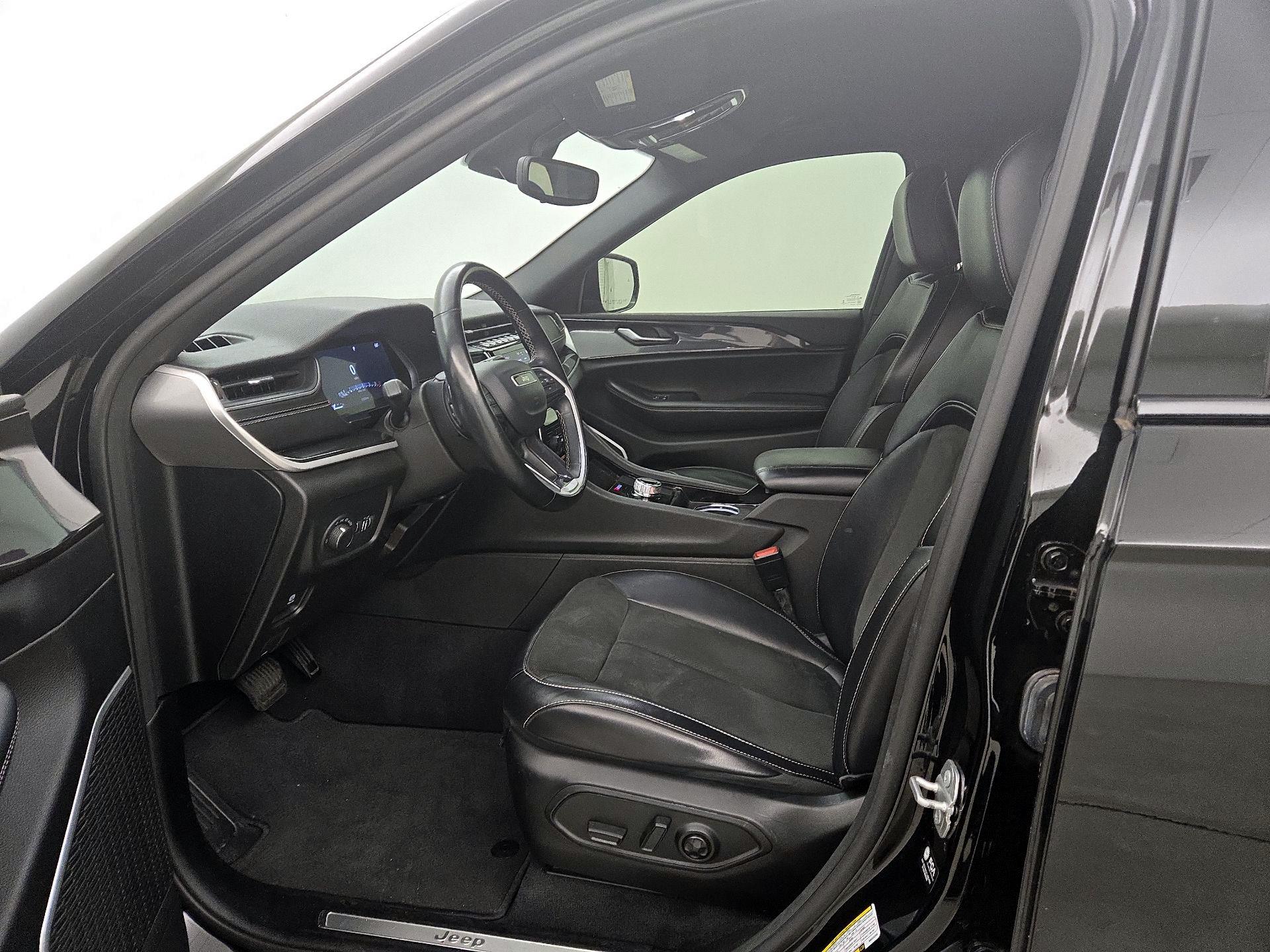 Thumbnail: 2022 Jeep Grand Cherokee L - 11