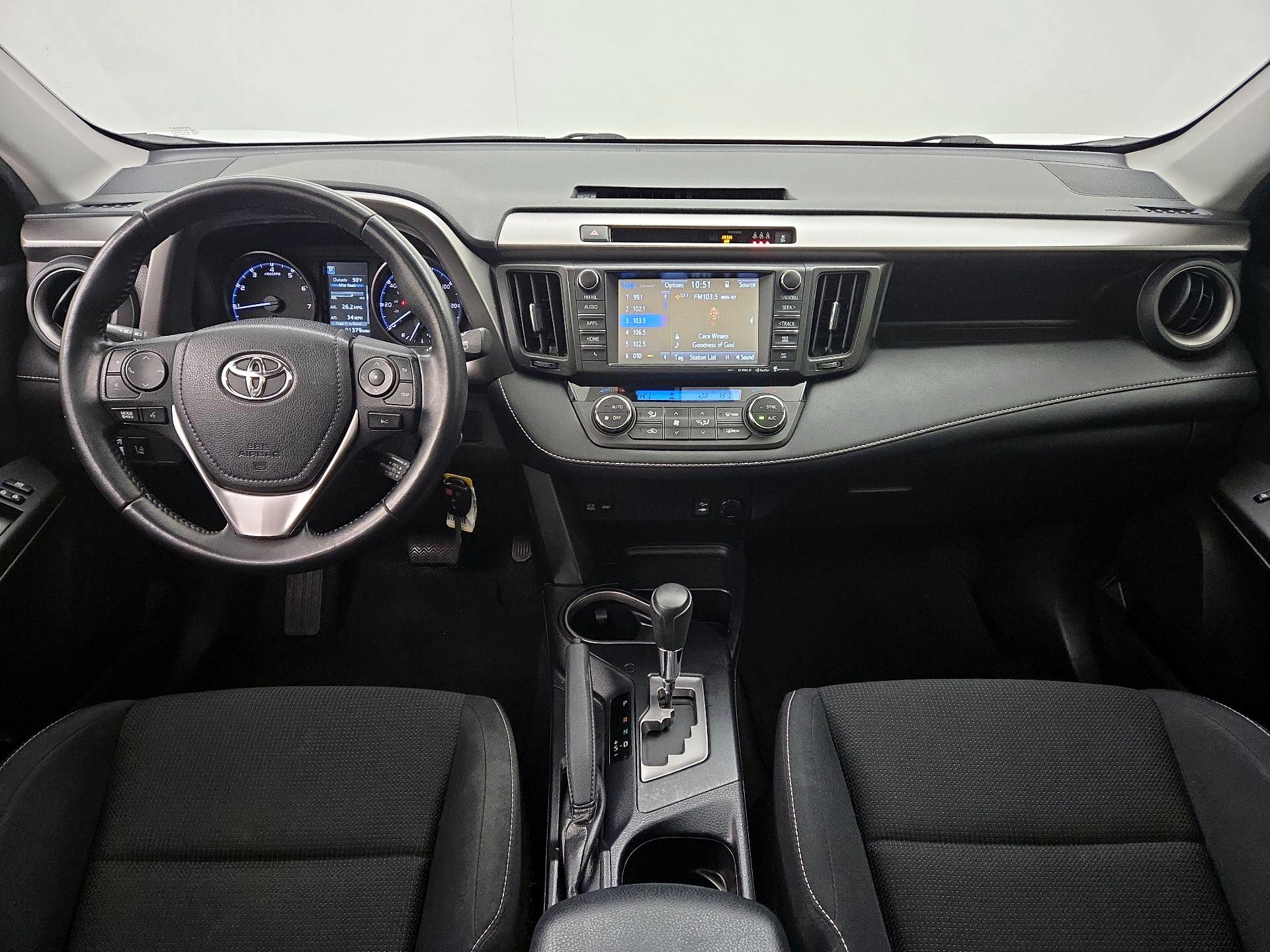 Thumbnail: 2017 Toyota RAV4 - 9