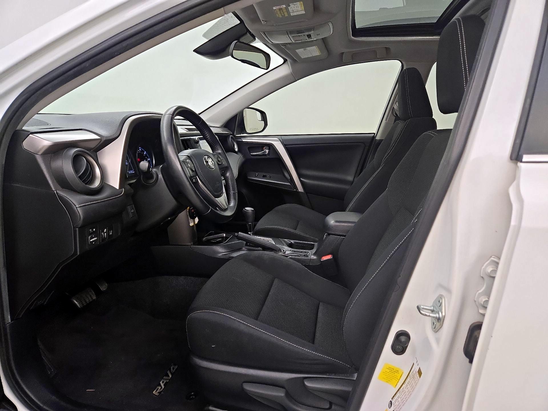 Thumbnail: 2017 Toyota RAV4 - 11