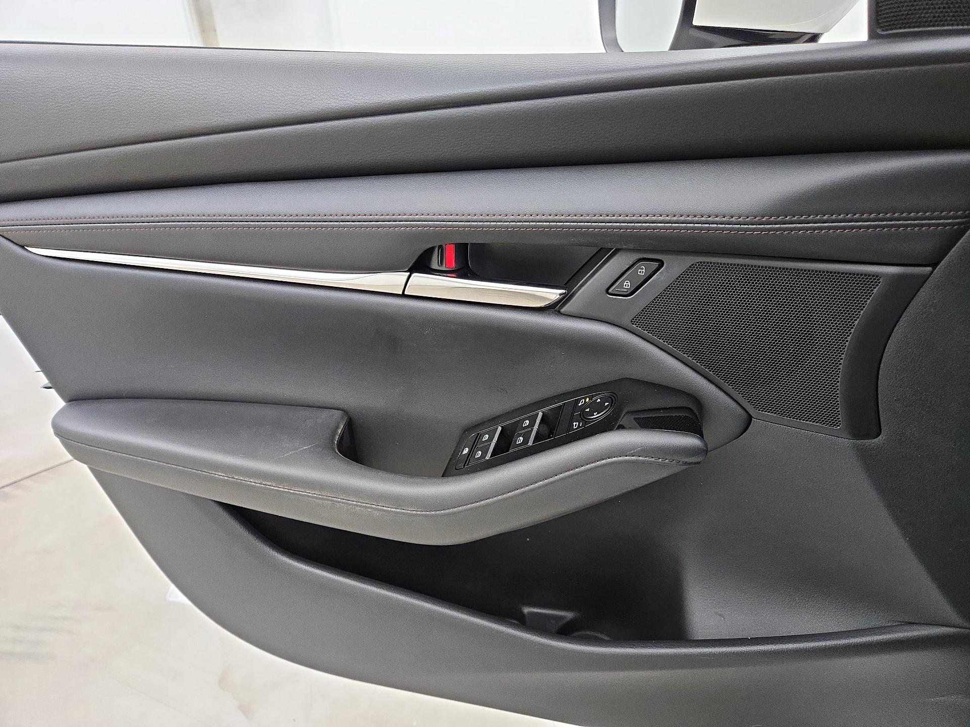 Thumbnail: 2023 Mazda Mazda3 - 12