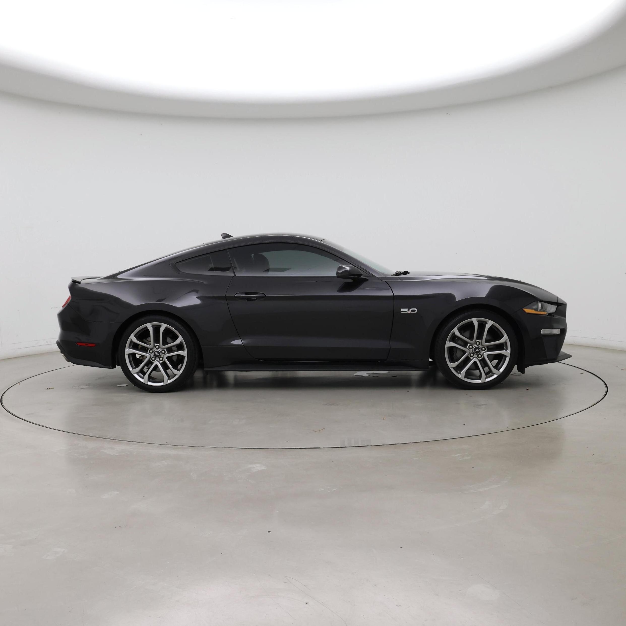 Thumbnail: 2022 Ford Mustang - 7