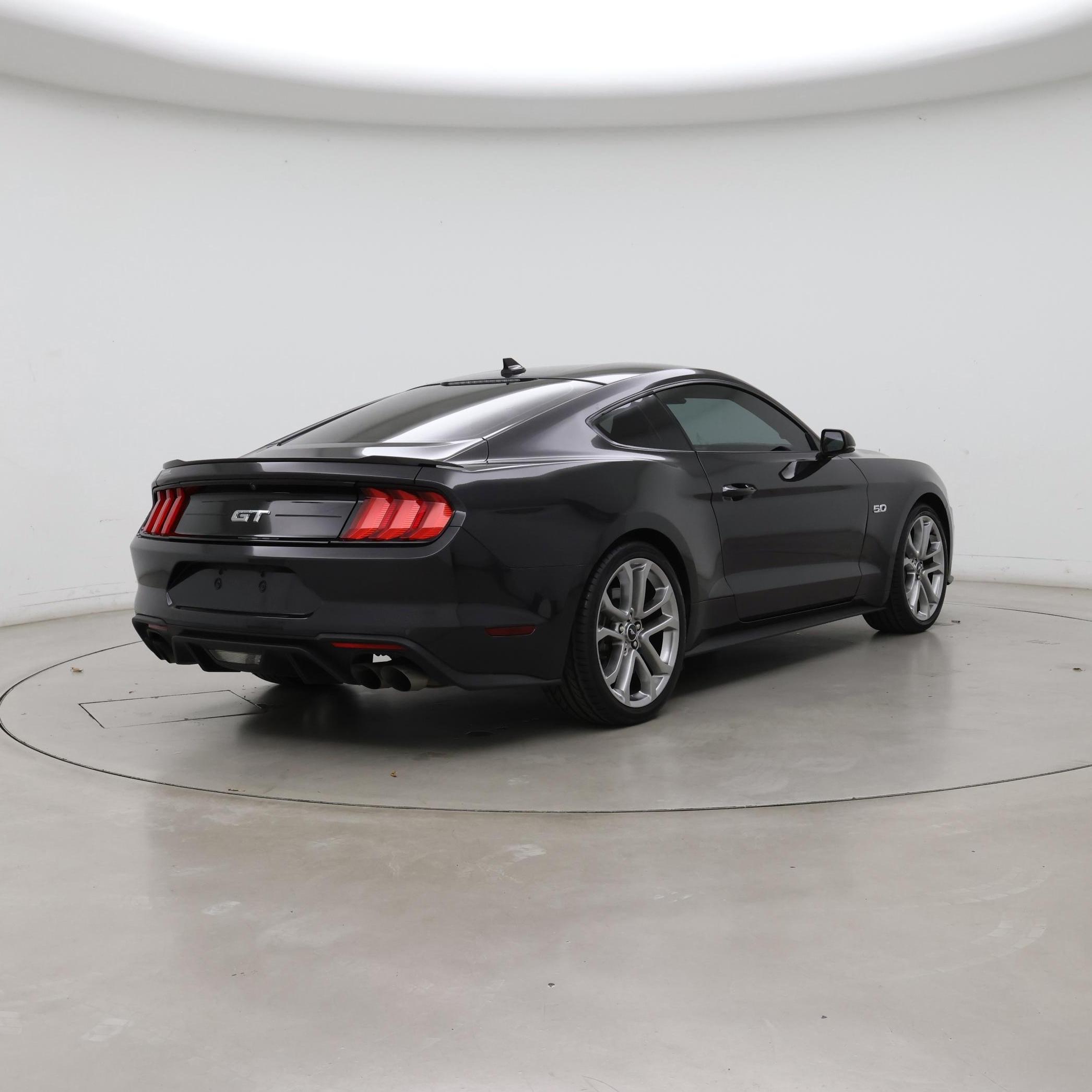 Thumbnail: 2022 Ford Mustang - 8