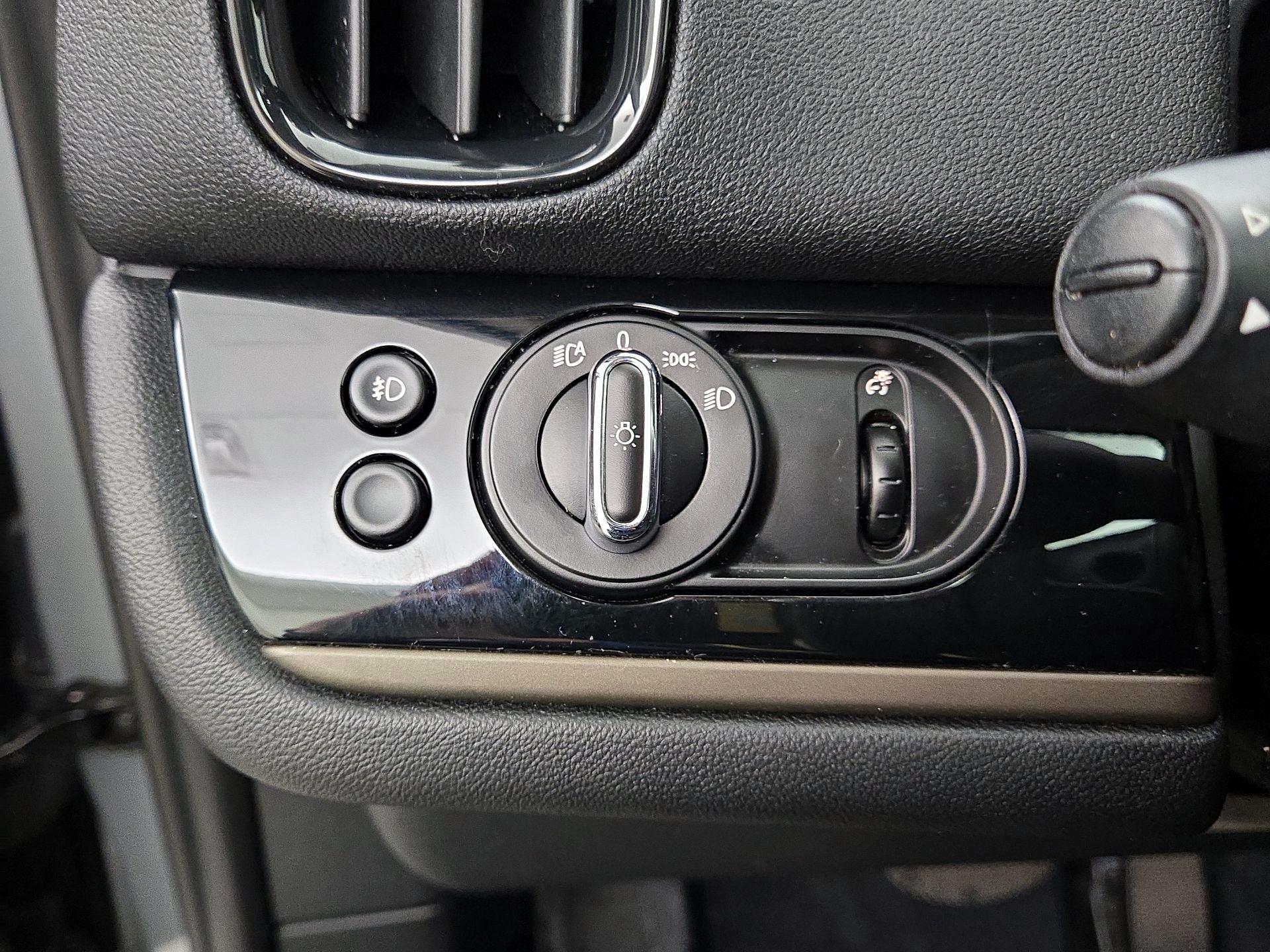 Thumbnail: 2019 MINI Cooper Countryman - 13