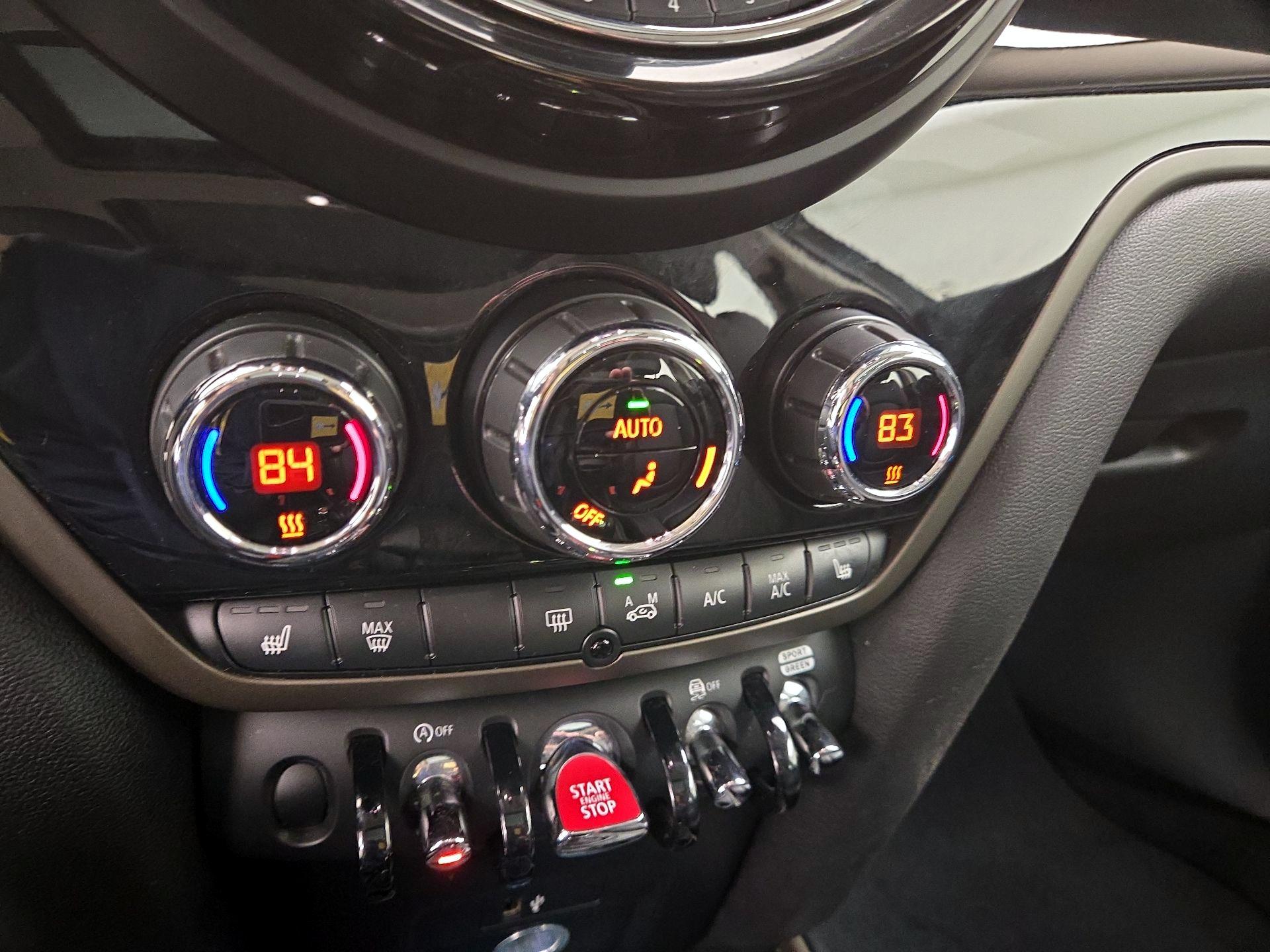 Thumbnail: 2019 MINI Cooper Countryman - 16