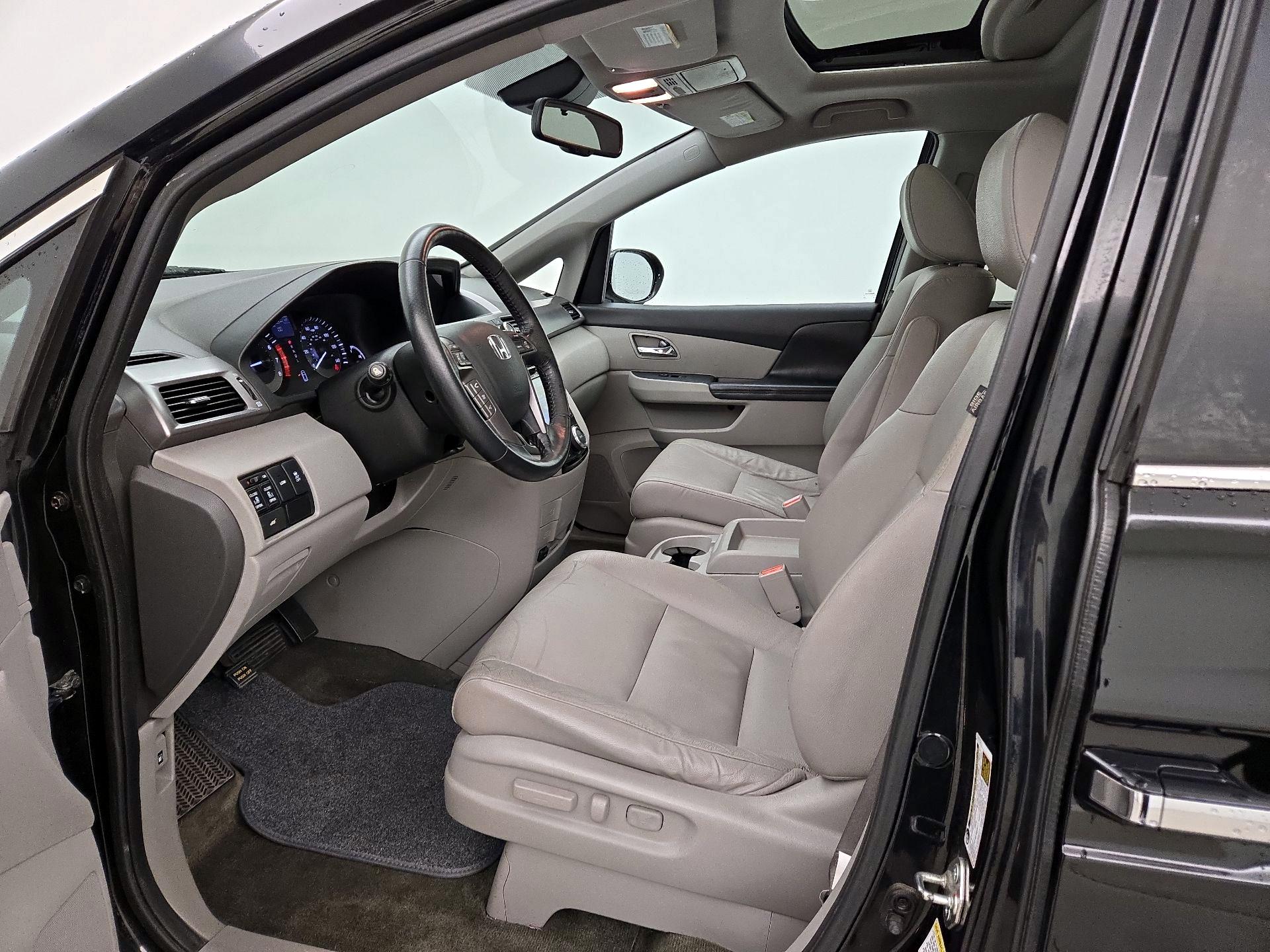 Thumbnail: 2015 Honda Odyssey - 11