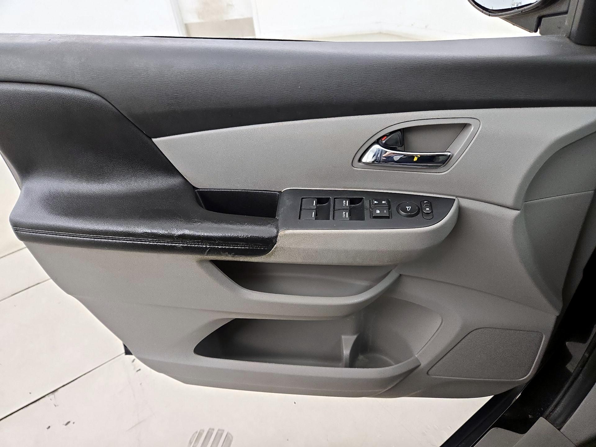 Thumbnail: 2015 Honda Odyssey - 12