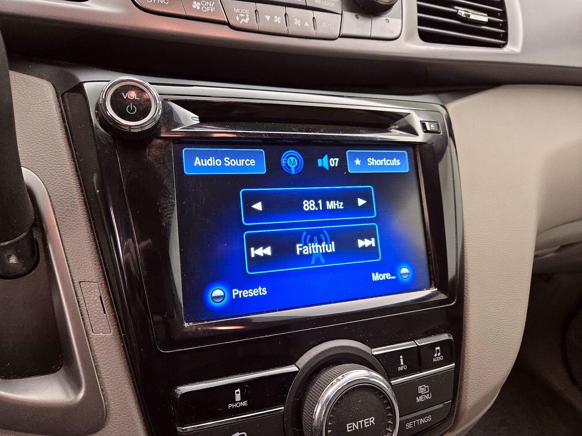 Thumbnail: 2015 Honda Odyssey - 15