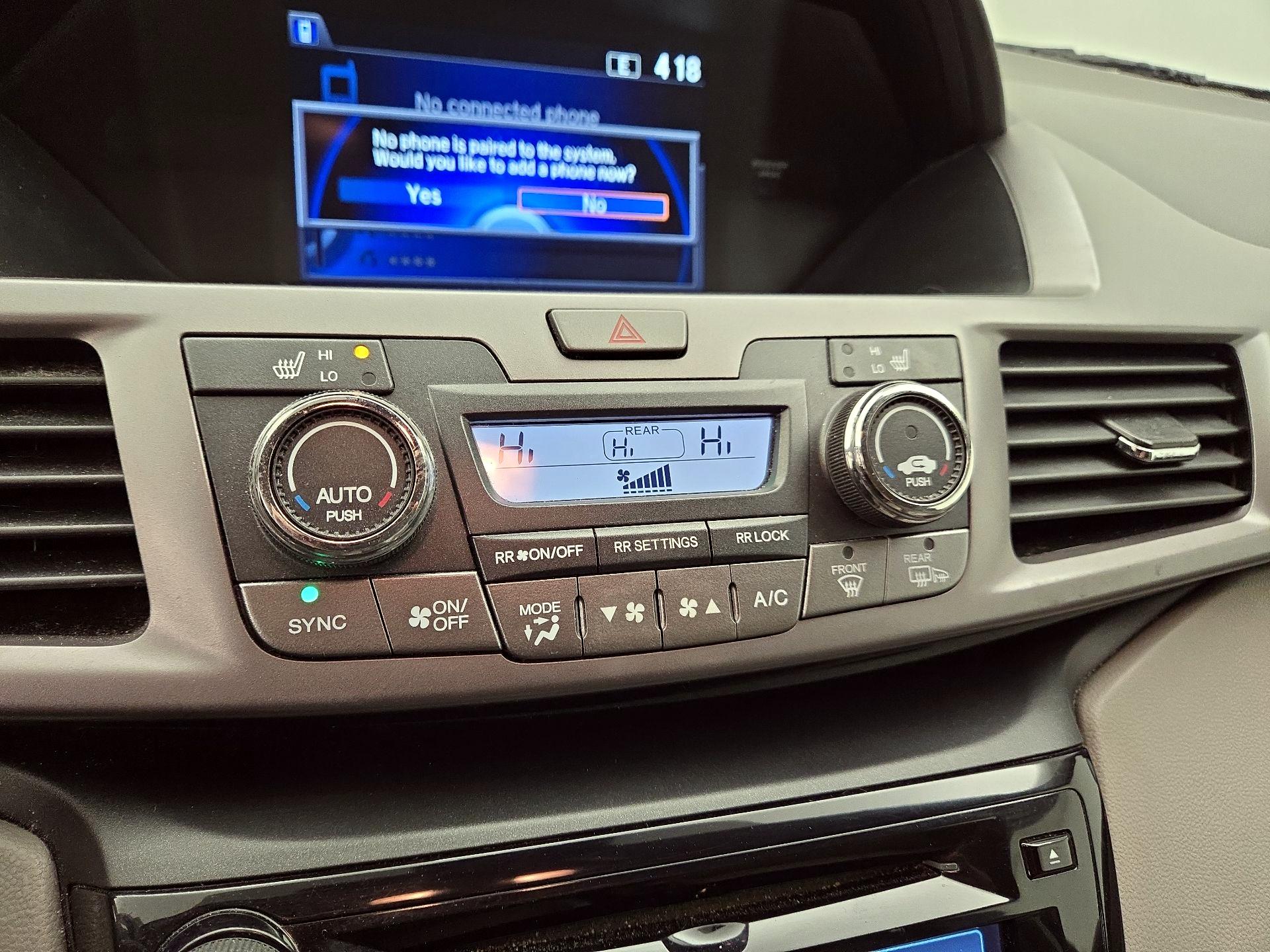 Thumbnail: 2015 Honda Odyssey - 16