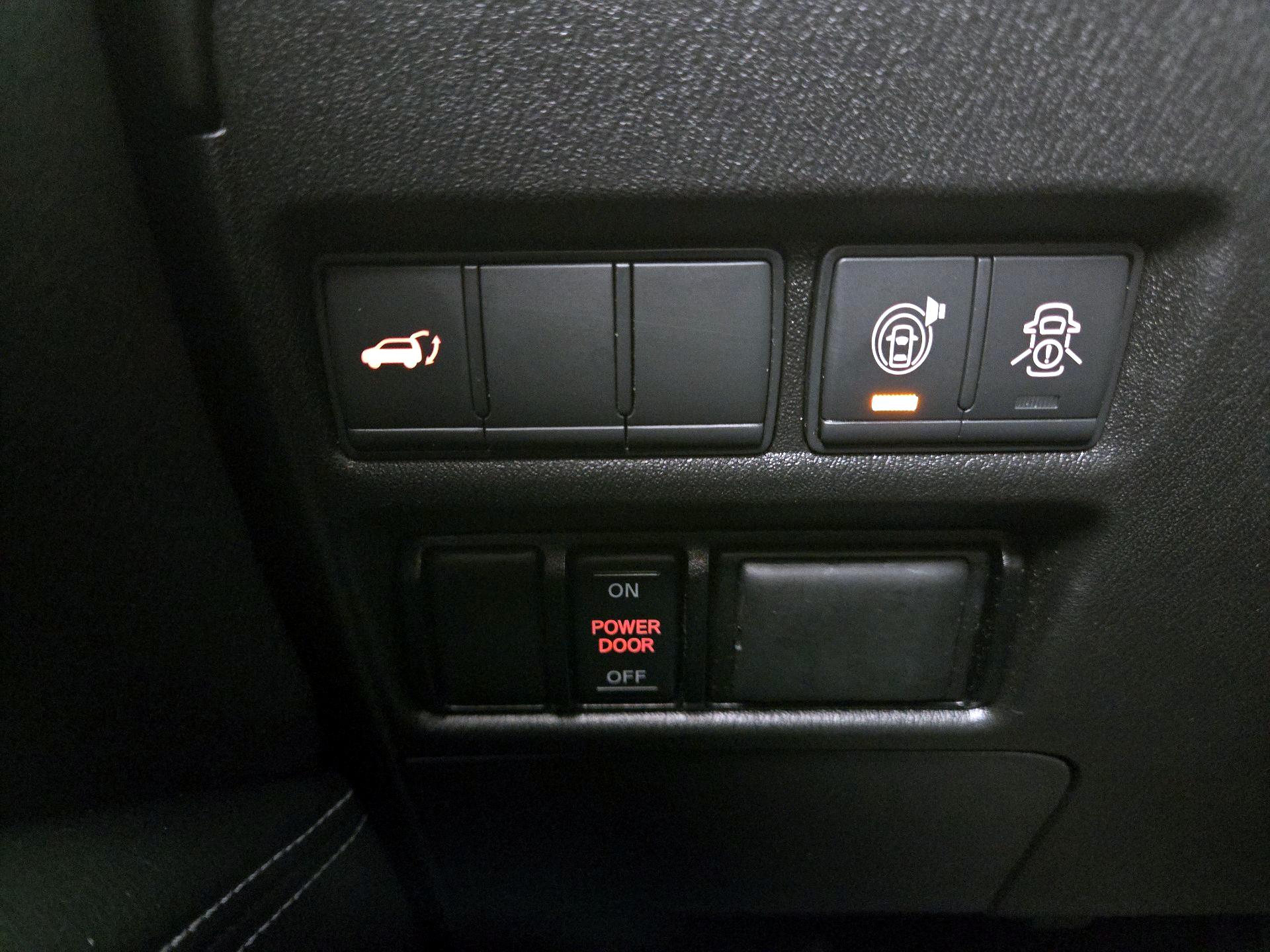 Thumbnail: 2020 Nissan Armada - 13