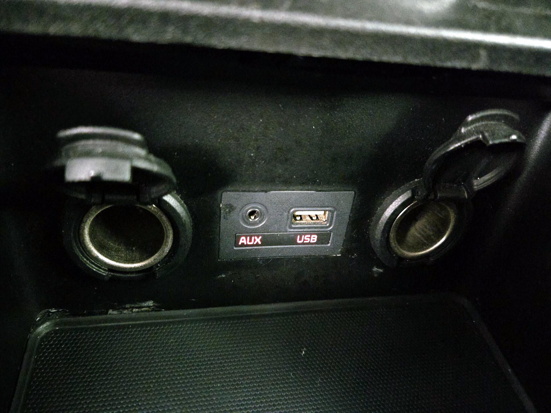 Thumbnail: 2015 Kia Forte - 17