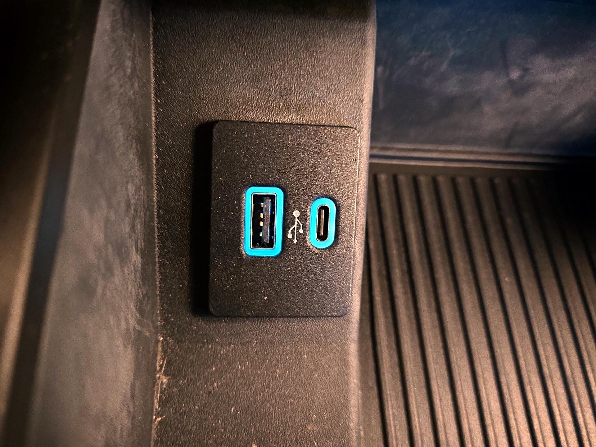 Thumbnail: 2022 Ford F-250 - 19