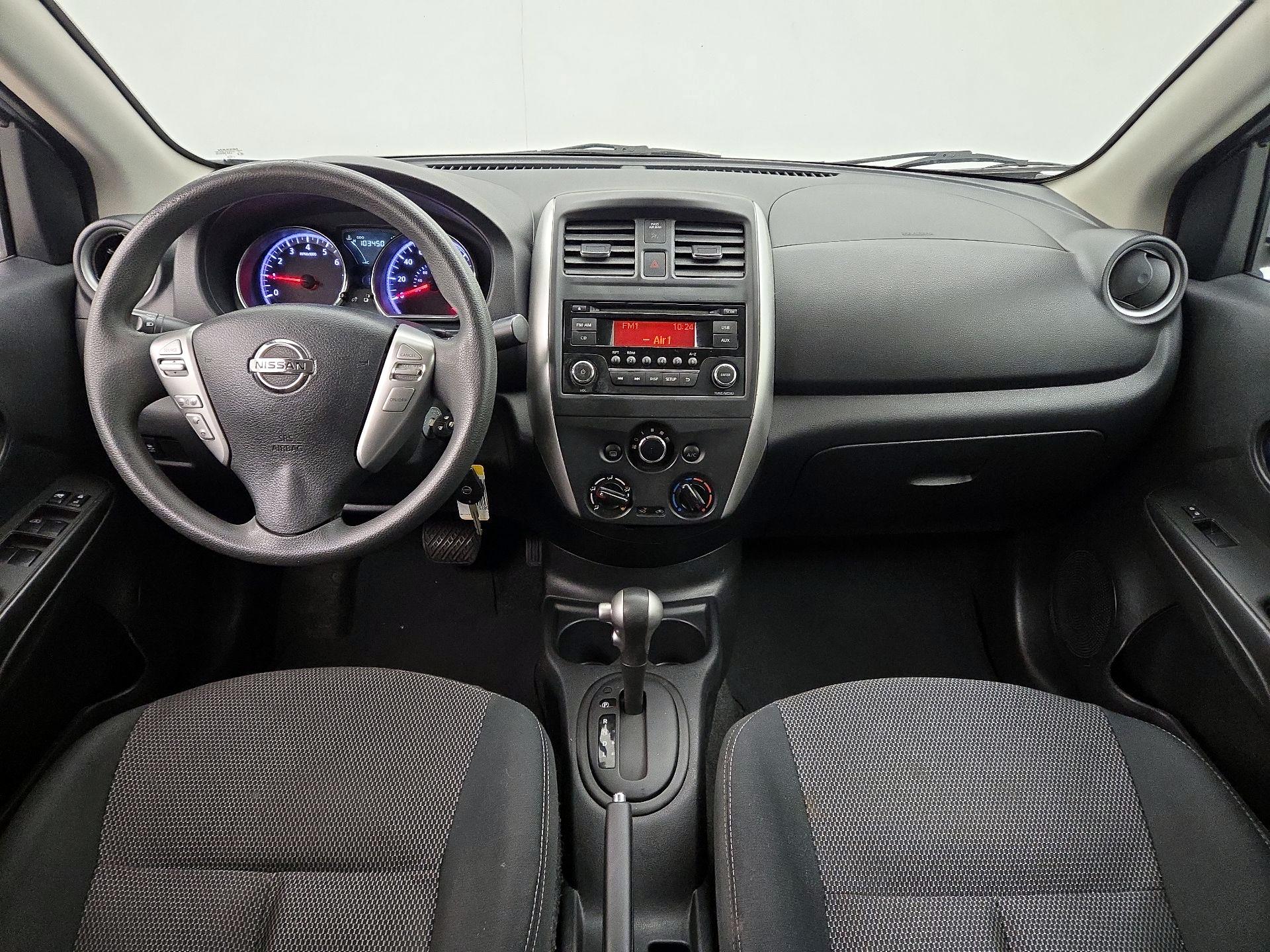 Thumbnail: 2015 Nissan Versa - 9
