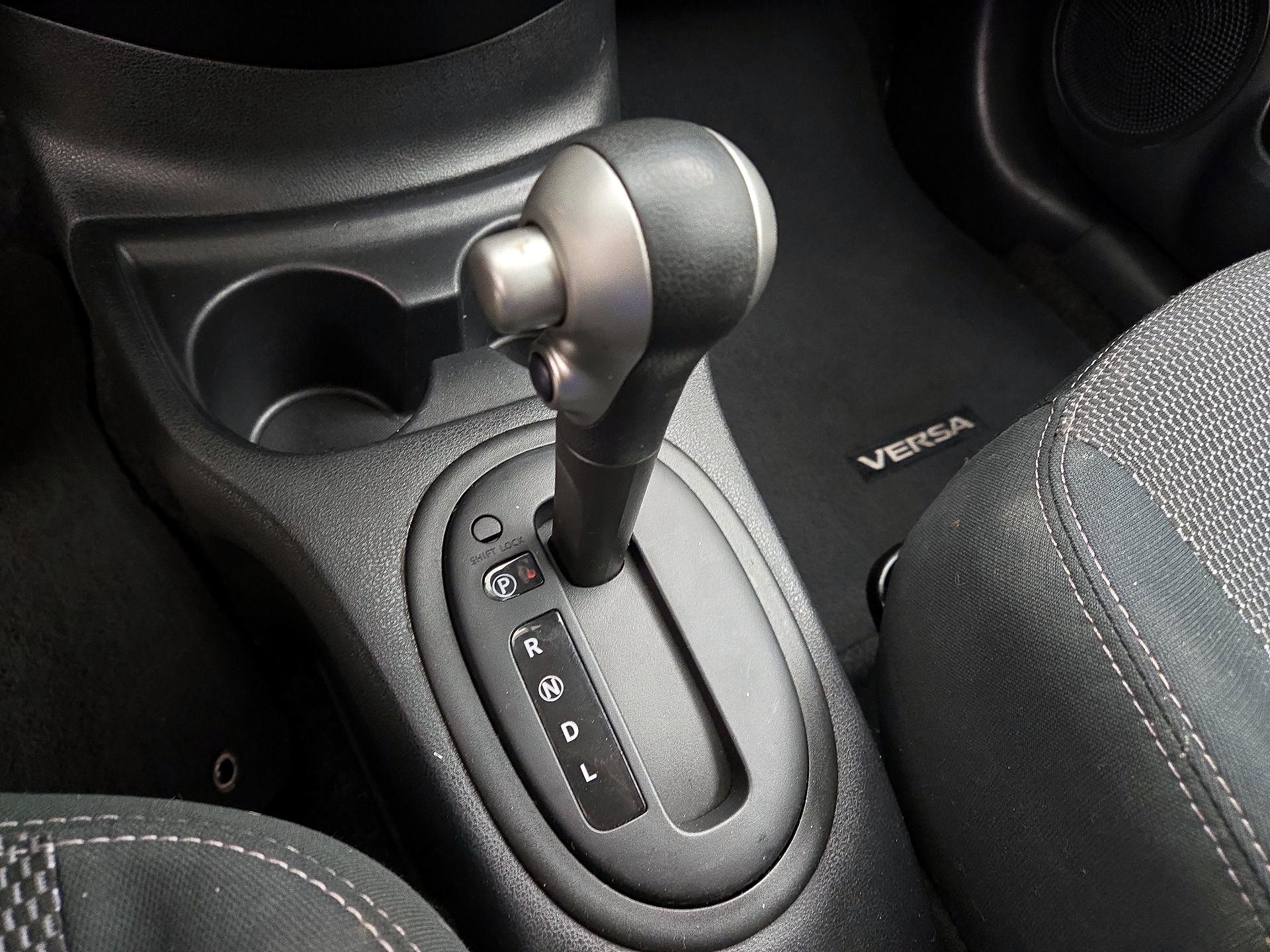 Thumbnail: 2015 Nissan Versa - 16