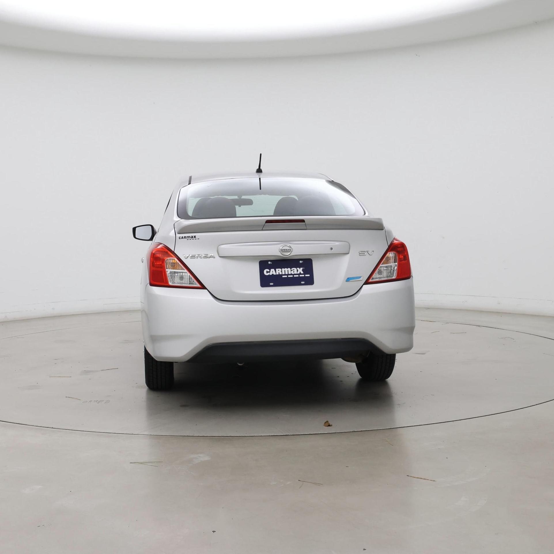 Thumbnail: 2015 Nissan Versa - 6