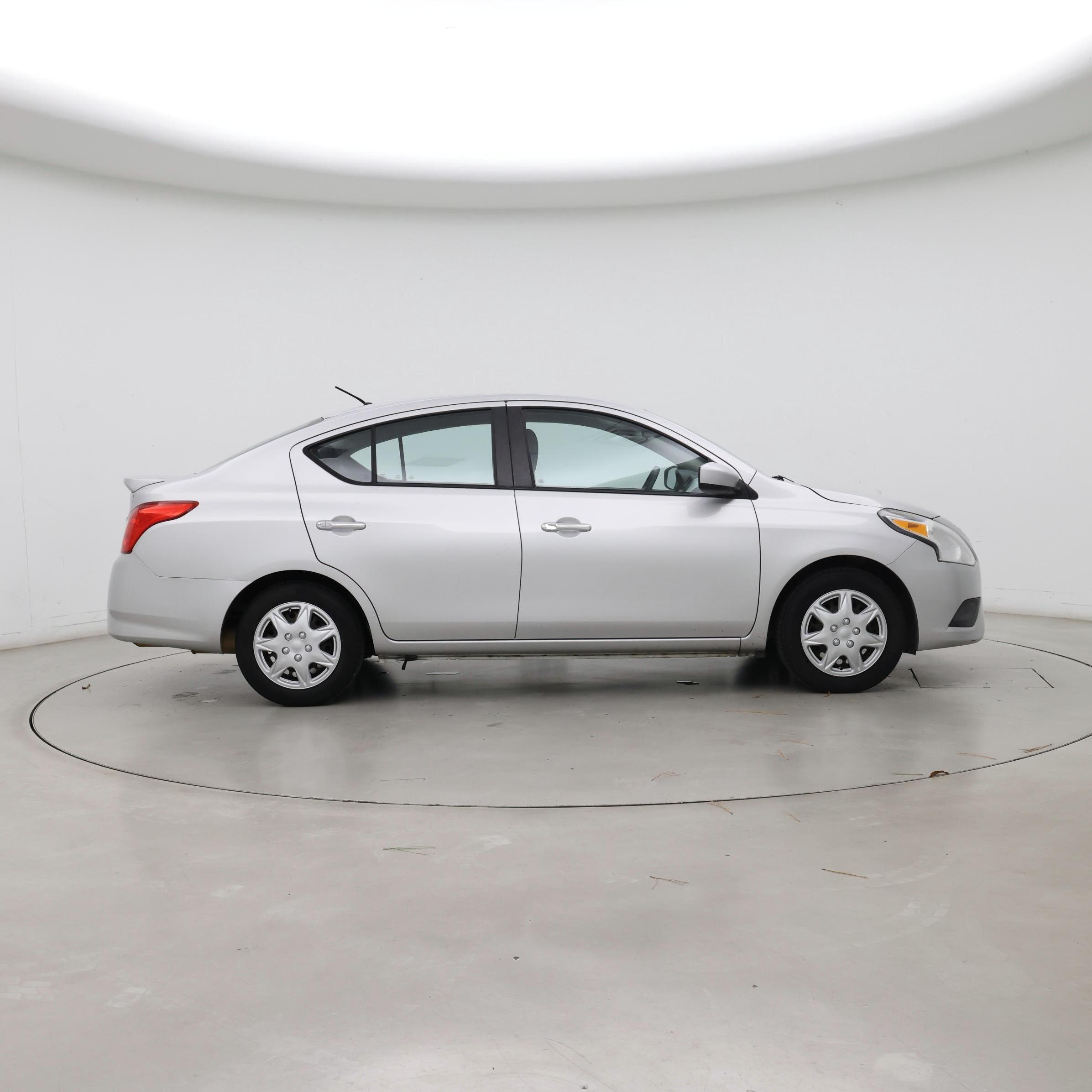 Thumbnail: 2015 Nissan Versa - 7